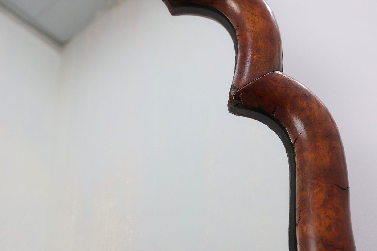 Louis XV Style Root Veneer Mirror With Scalloped Curved Frame And Oister Crest, 1800s photo vintage