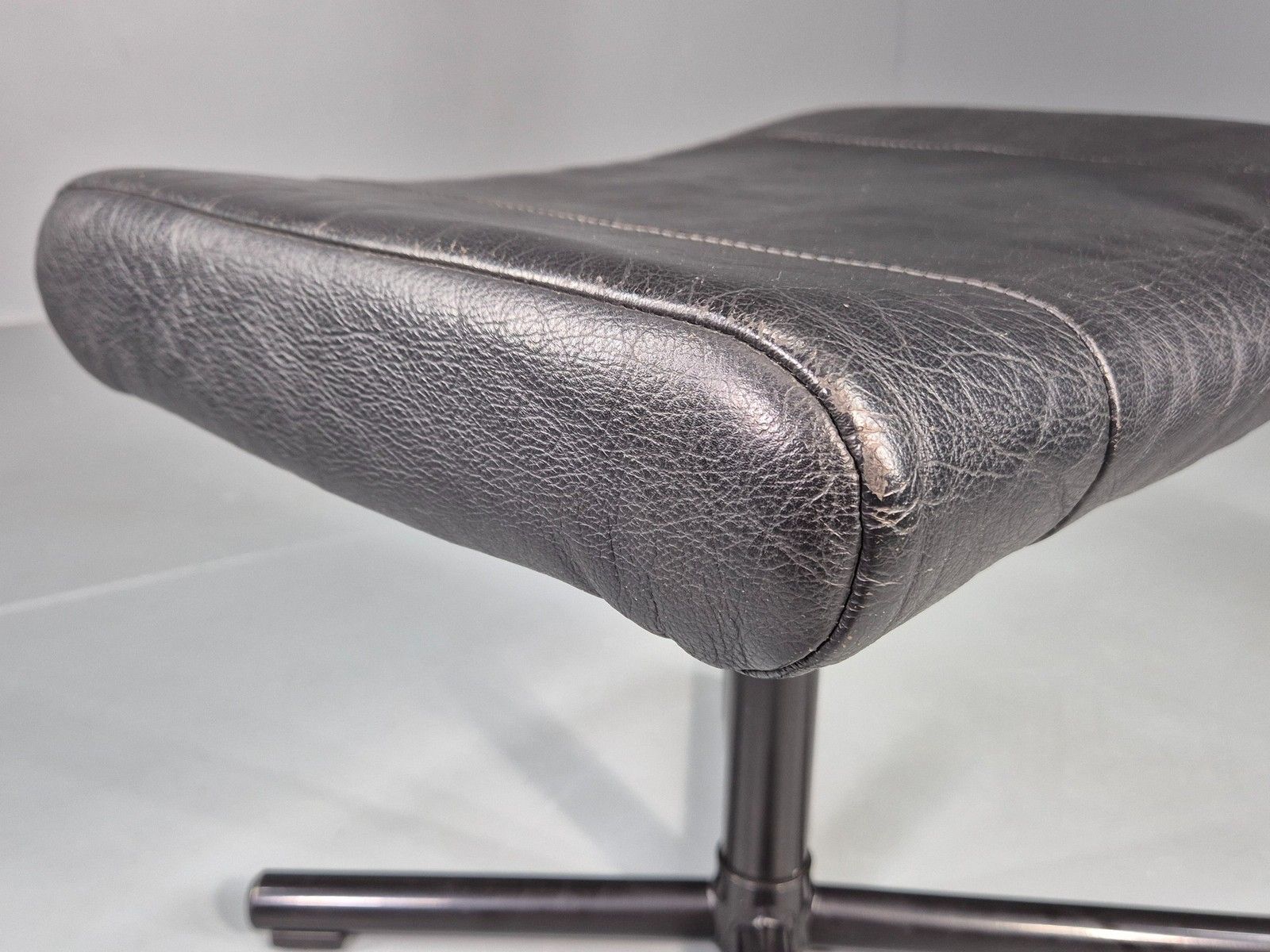 Vintage Danish Swivel Footstool Black Leather 1980s Retro Mcm  Eb12567 photo vinterior