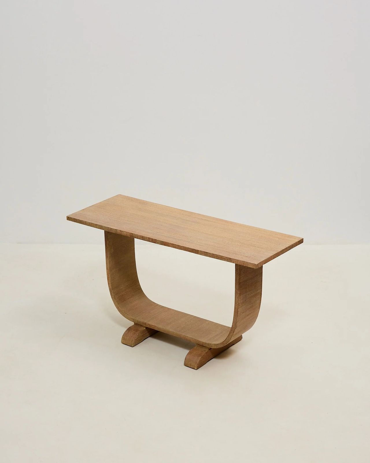 Gekalkte cocktailtafel, jaren 1950 photo furniture