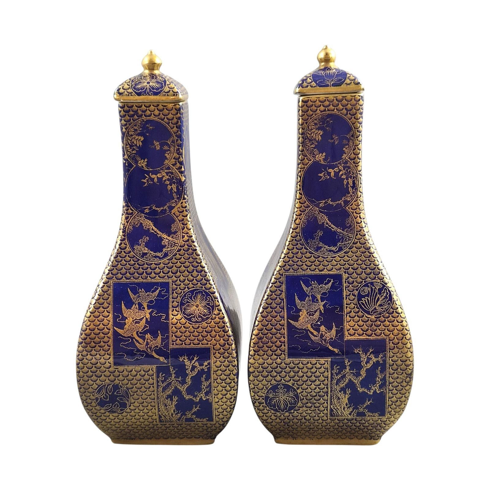 Uiterst zeldzaam paar Mason's Patent Ironstone Mazarine Blue vazen ca. 1830 48 photo furniture