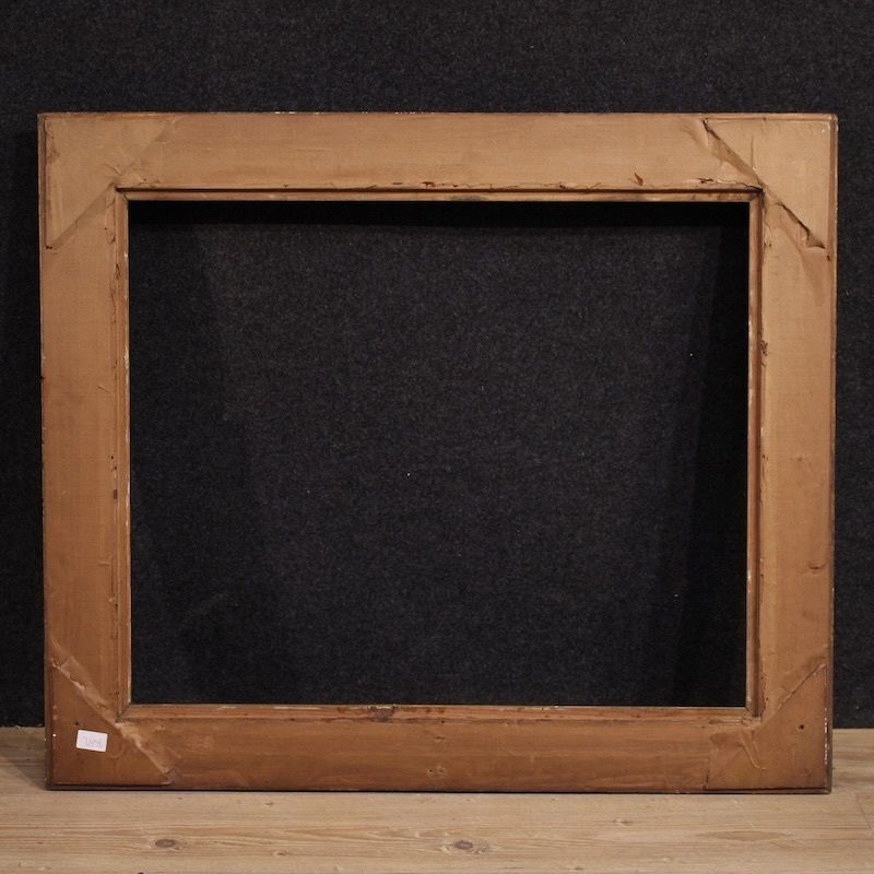 photo furniture 20th Century Lacquered And Gilded Wooden Frame