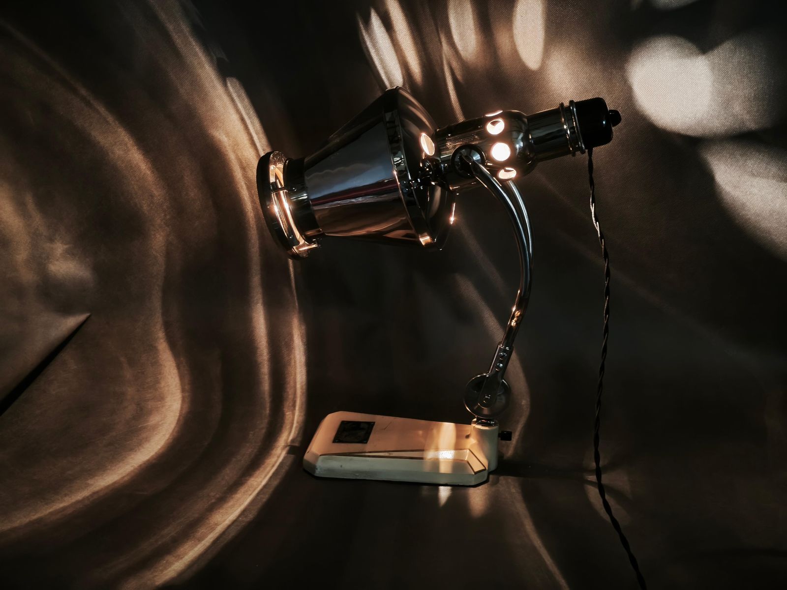 Hanau Bauhaus medische lamp, Duitsland, jaren 1930 photo Verlichting