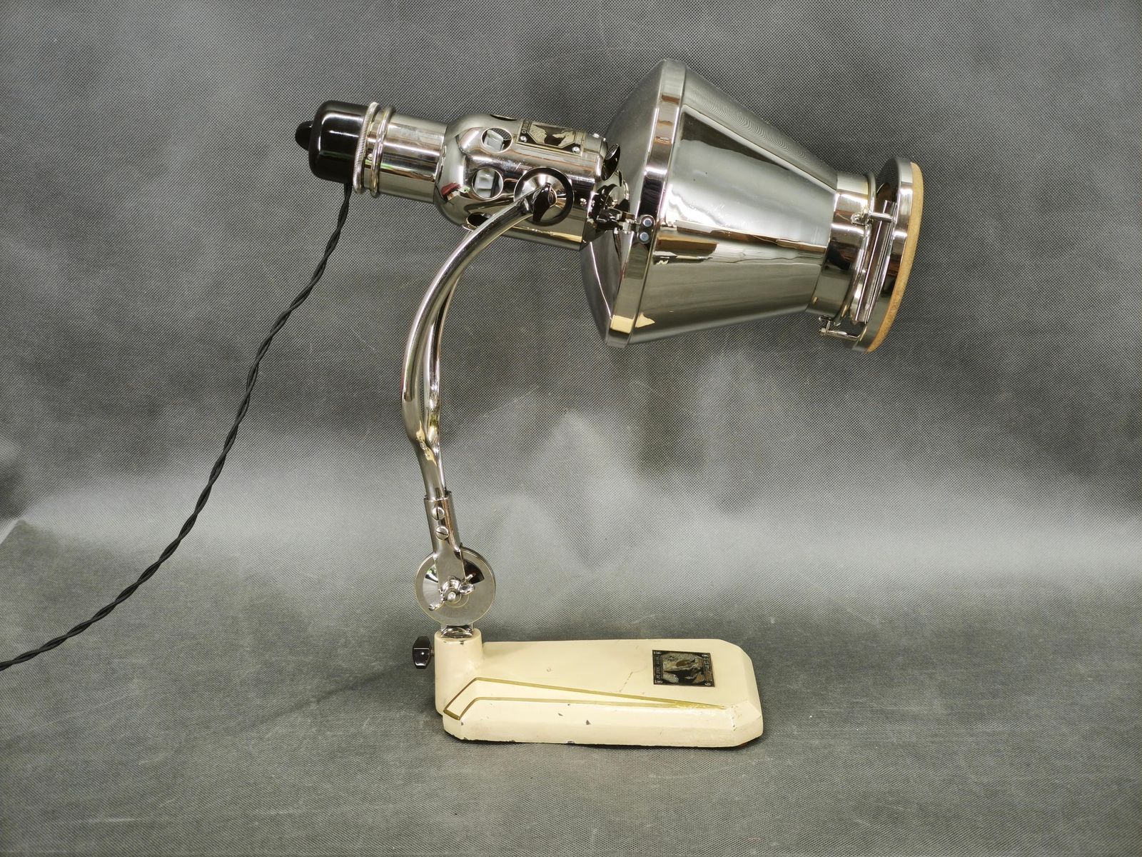 photo buy Hanau Bauhaus medische lamp, Duitsland, jaren 1930