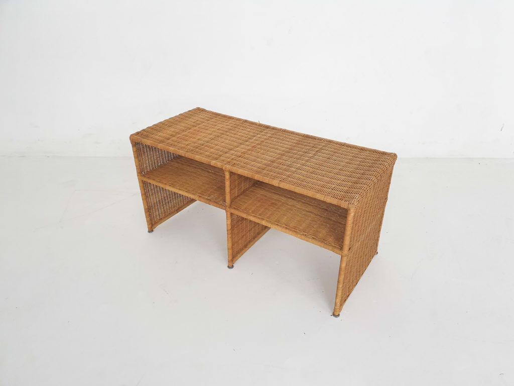 Mid-Century rieten dressoir, Frankrijk, ca. jaren 1960 photo furniture