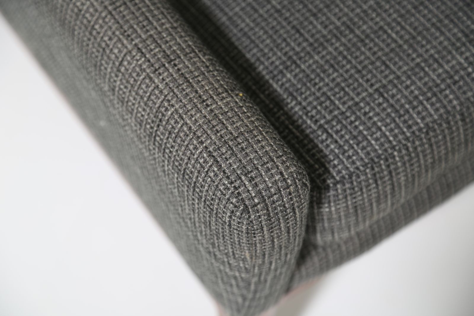 Fauteuil de salon vintage danois en palissandre et tweed gris, par Kai Lyngfeldt Larsen, années 1960 photo vinterior