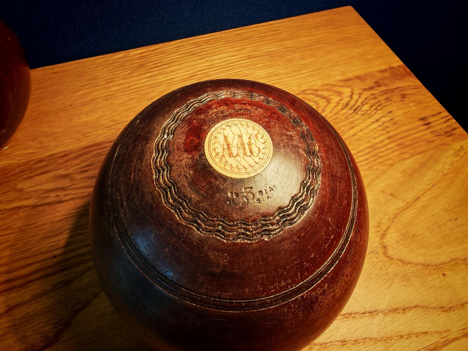 Boules de pétanque sur gazon vintage Thomas Taylor Glasgow en bois massif, biais complet 3, bon état de fonctionnement photo vinterior
