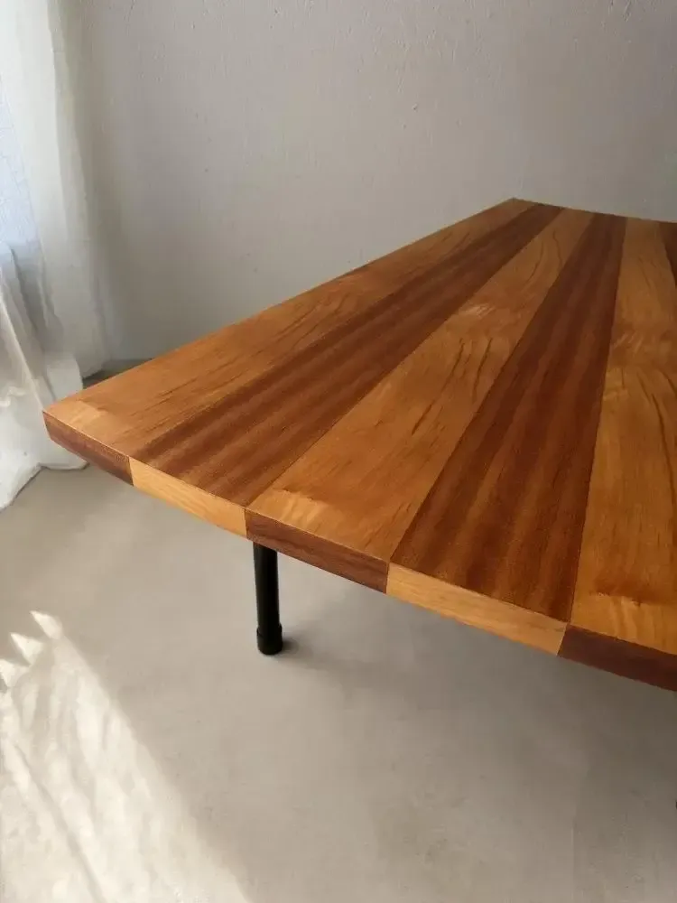 photo for sale Waaiervormige salontafel met ingelegd hout, ca. jaren 1950