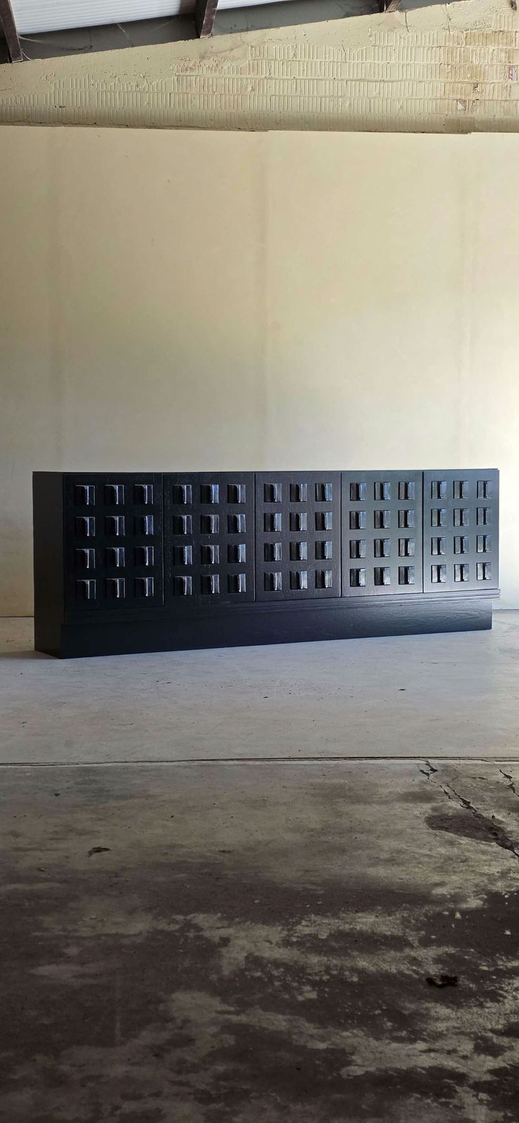 Zwart Belgisch Brutalistisch Dressoir, jaren 1970 photo furniture