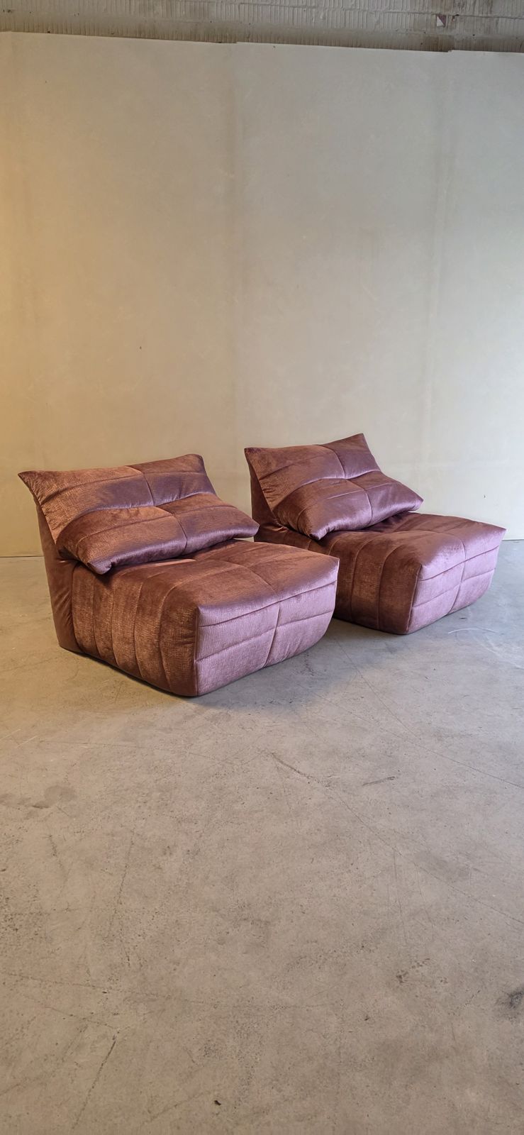 Lot de 2 fauteuils de salon par Marc Held pour Dunlopillo en velours rose, années 1970 photo 4200.0
