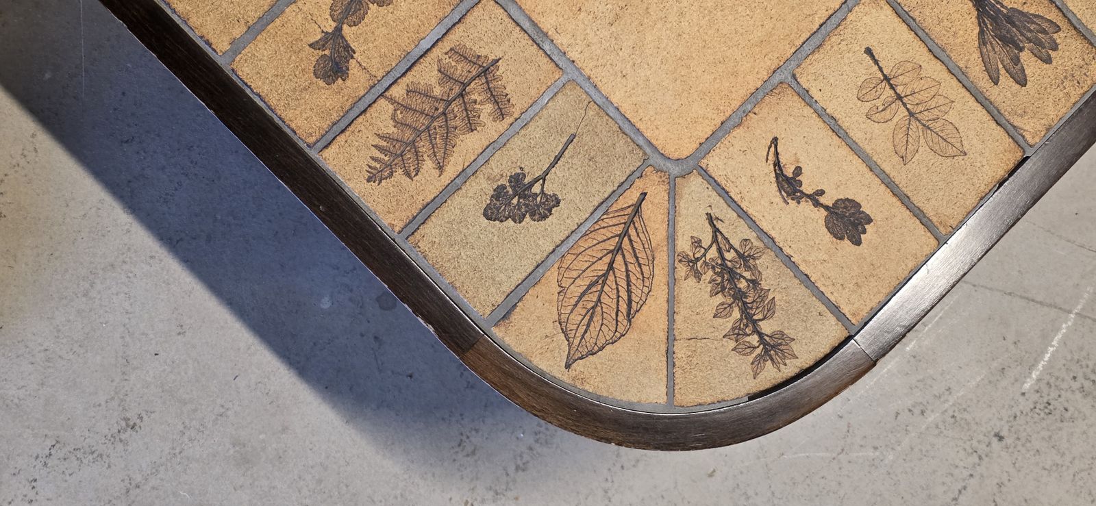 Table basse ovale Herbarium, par Roger Capron, années 1970 photo buy