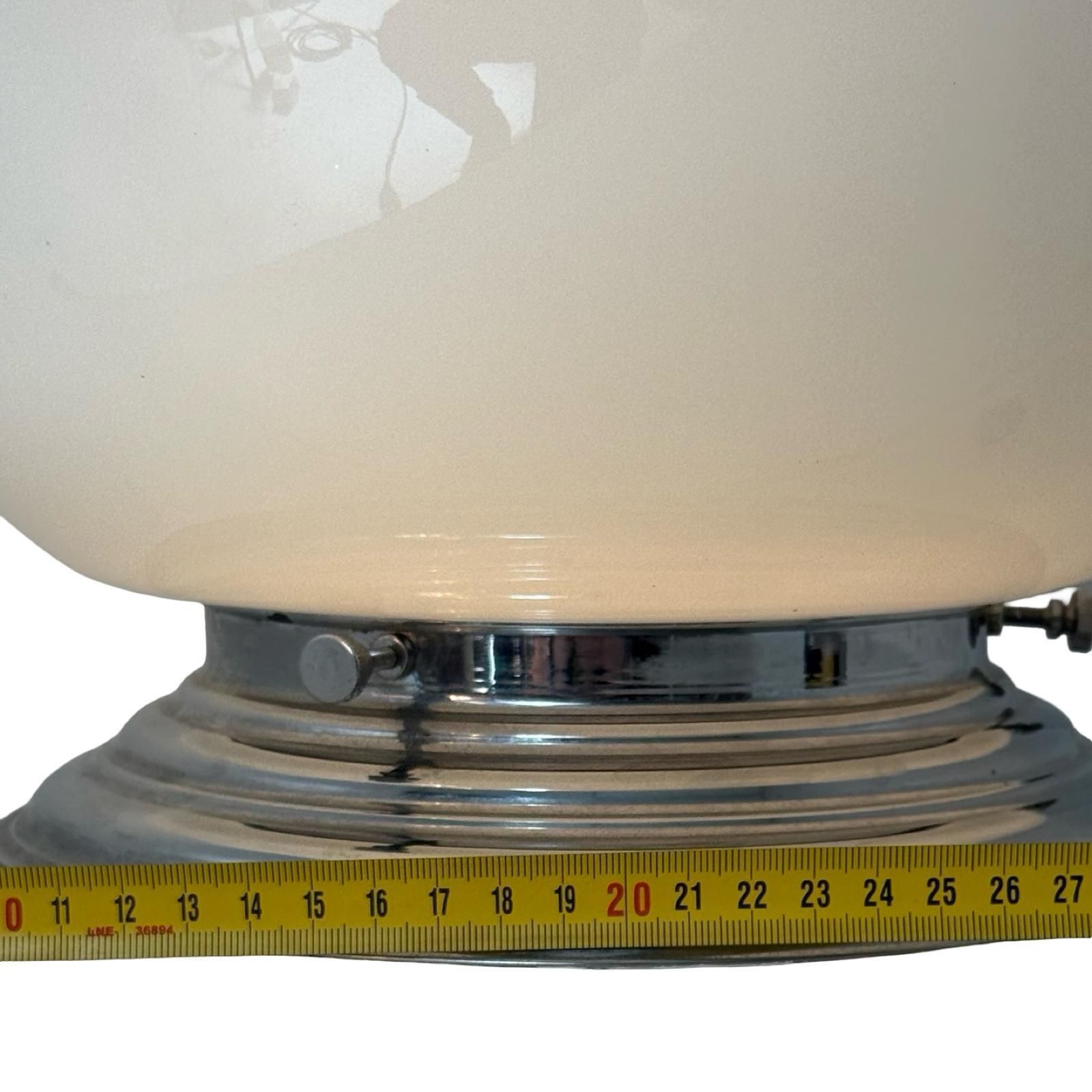 Art Deco – Toegeschreven aan Gispen – Plafondlamp met opaalglazuur en metalen montuur – XXL photo vinterior
