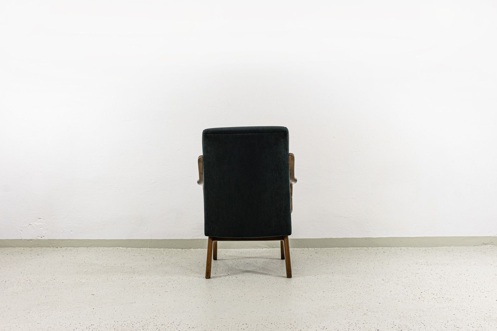Vintage Armchair By Jaroslav šmídek For Ton, Czechoslovakia, 1960's photo 600.0