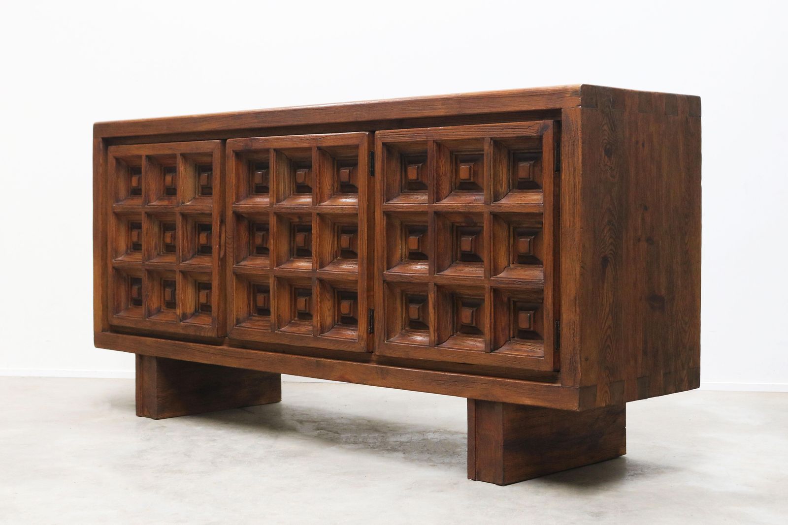 Enfilade mid-century BIOSCA, en pin teinté, Espagne, Brutalist, années 1960 photo for sale