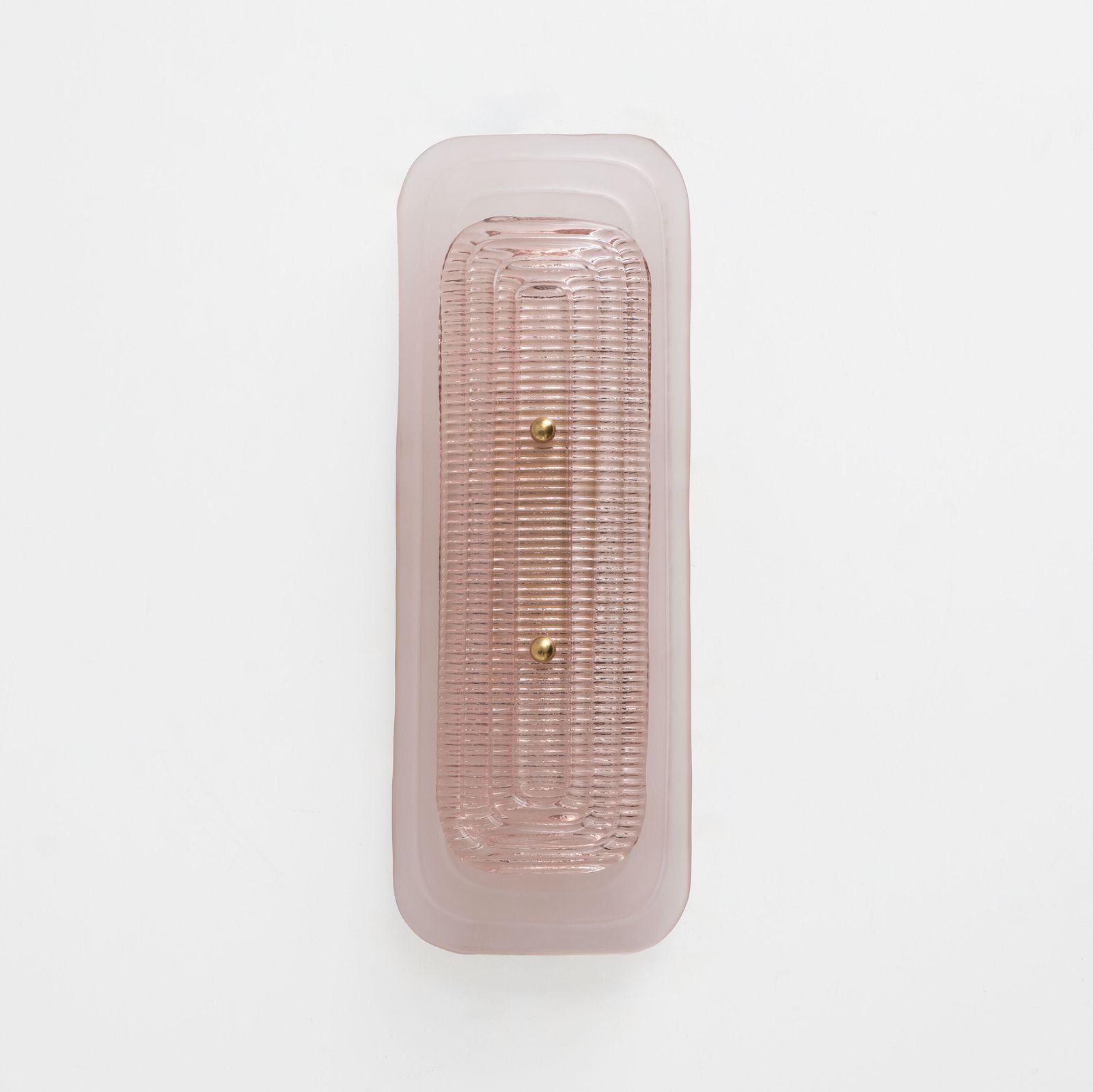 Paar art deco wandlampen van mat en glanzend roze Murano-glas en messing photo furniture
