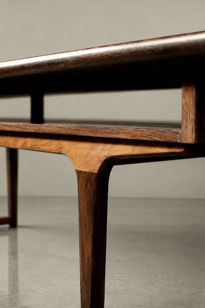 Mid-Century Modern Deense rozenhout salontafel met schap, jaren 1960 photo vinterior