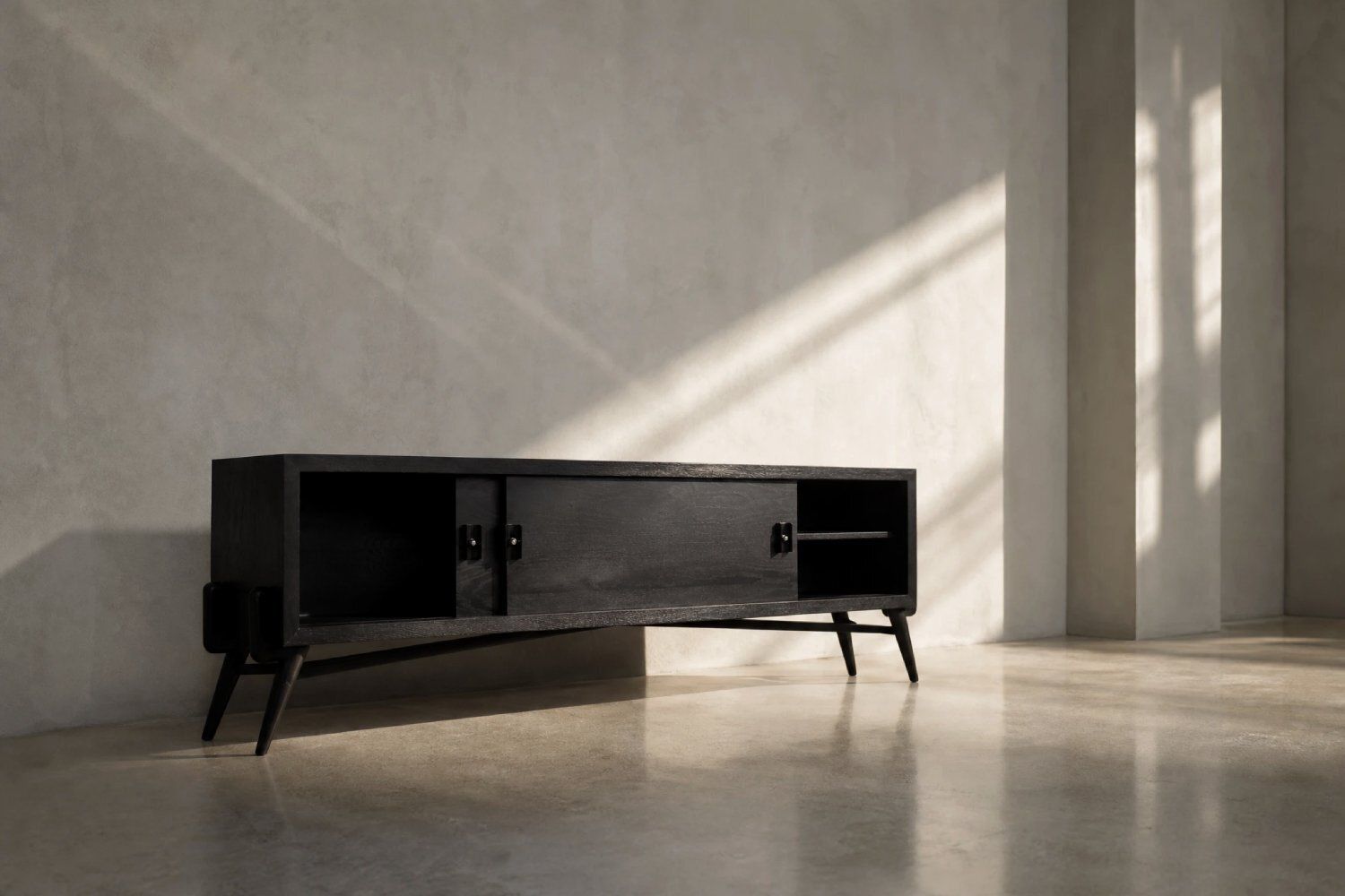 Mid-Century Modern Scandinavisch donkereikenhouten dressoir met houten en metalen grepen, jaren 1960 photo buy