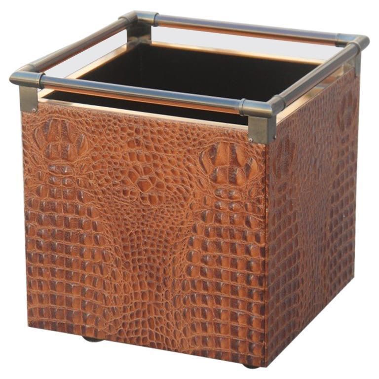 Crocodile Bar Portable Italian Design 1970s Brass Lucite Brown Magazine Rack