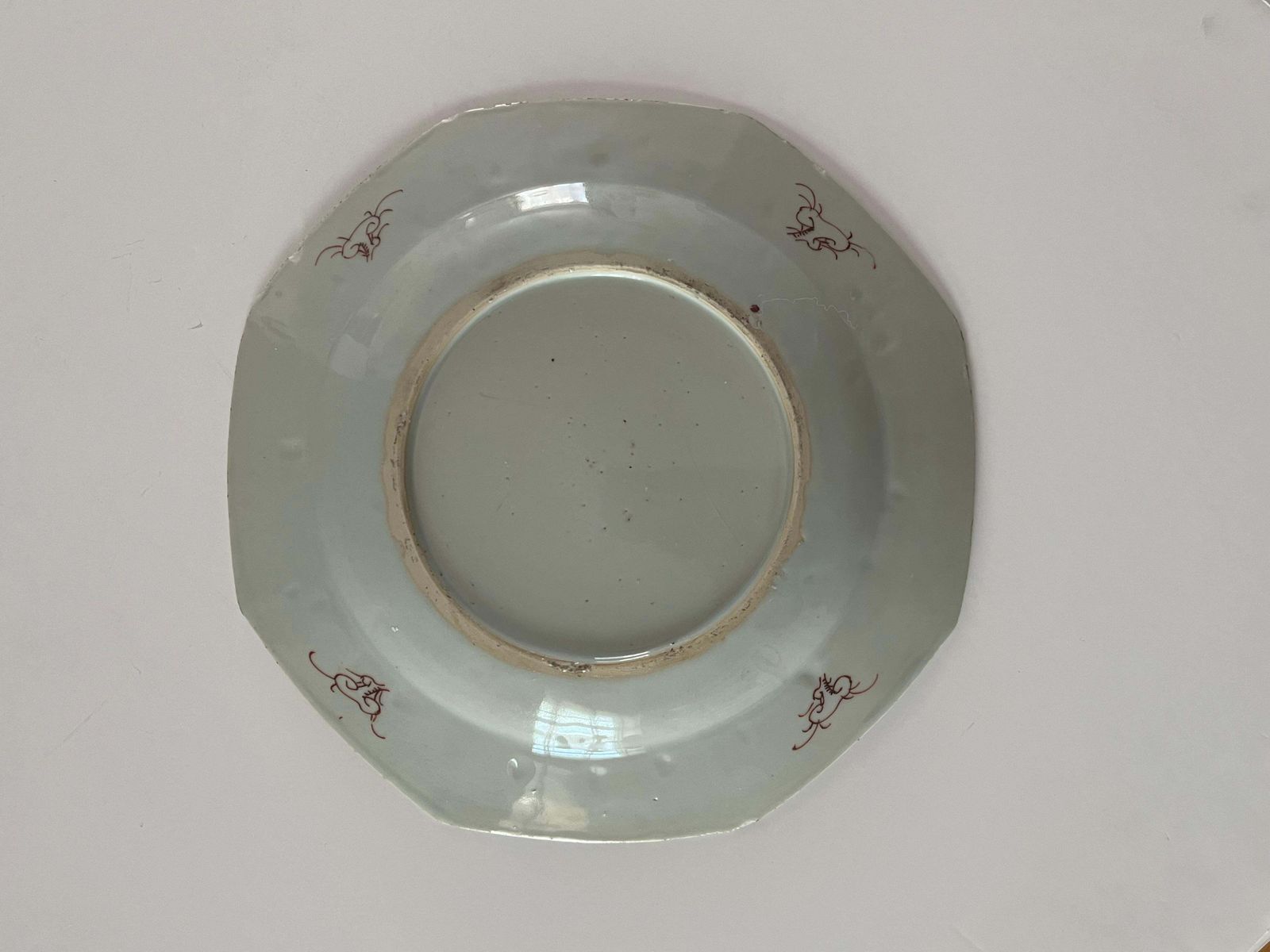 photo vintage Handgeschilderd Chinees porseleinen bord met vergulde gans, Yongzheng, 18e eeuw