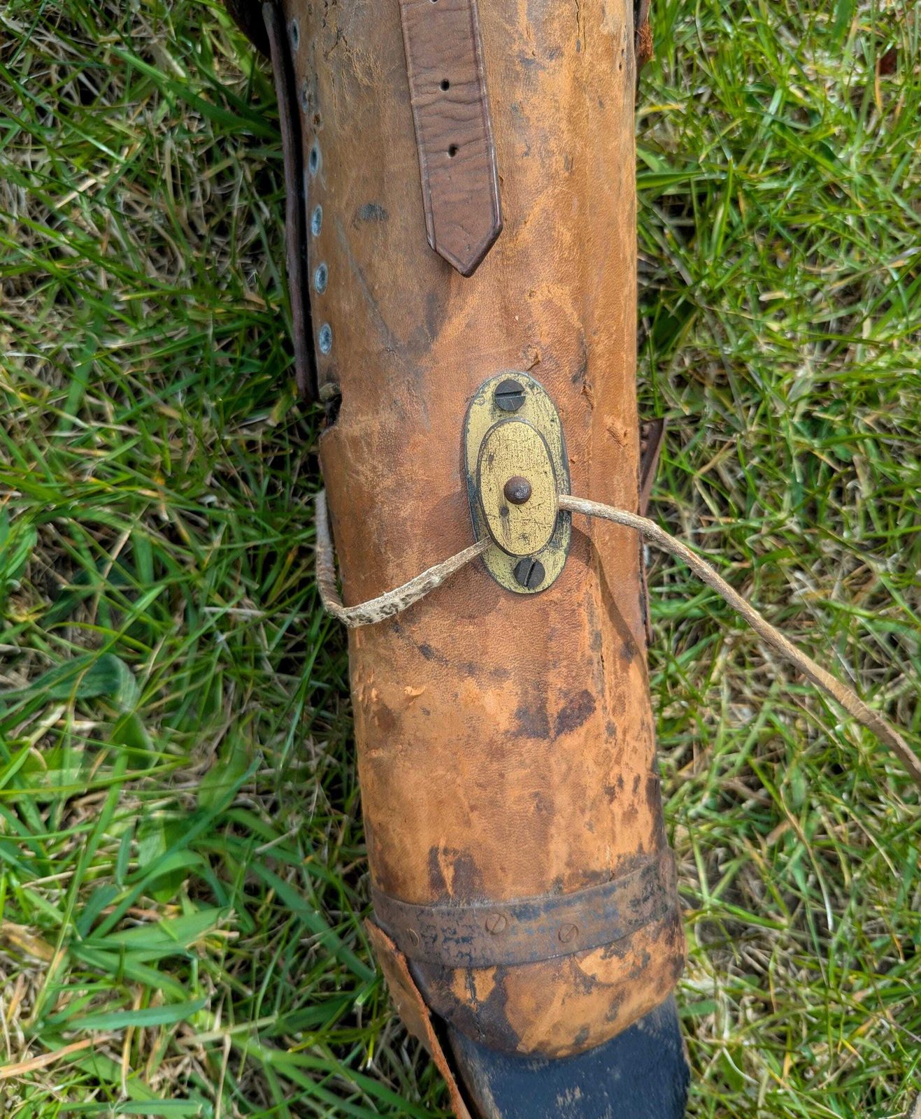 photo furniture Antique Prosthetic Leg, Peg Leg, 19th Century
