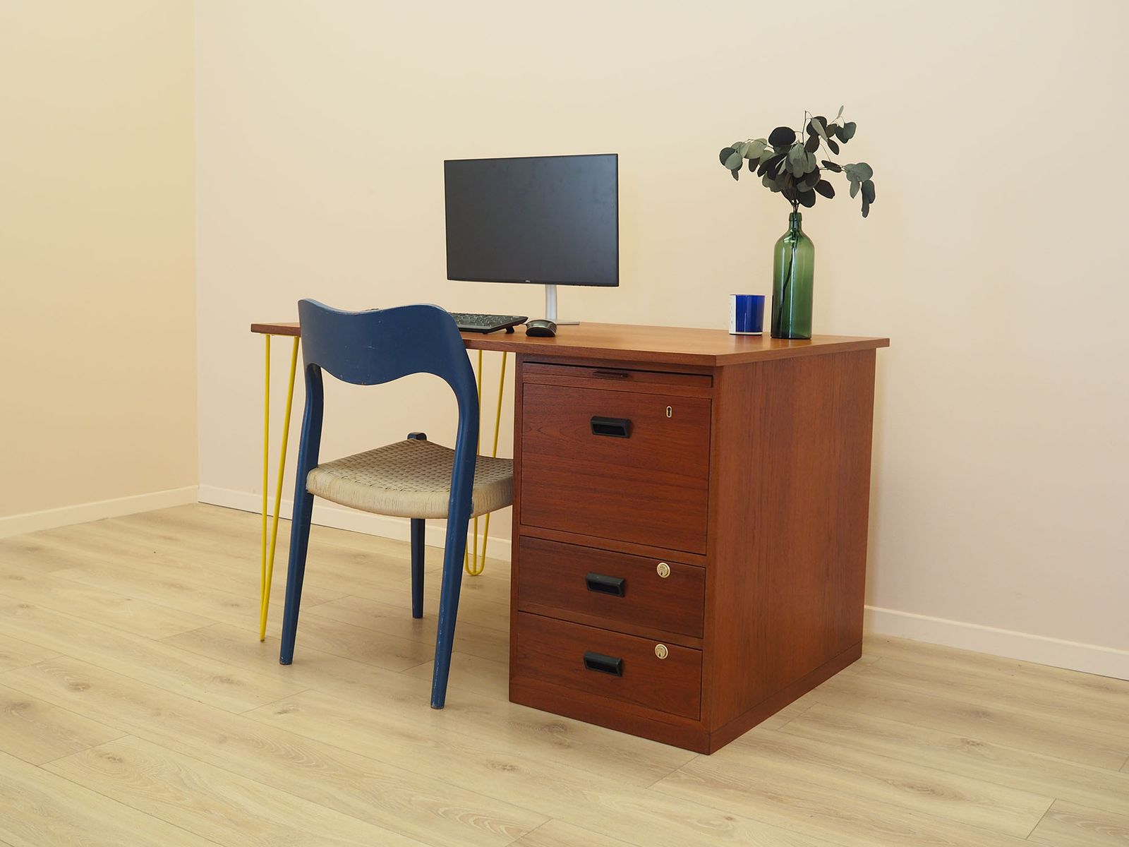 Teakhouten bureau, Deens design, jaren 1970, geproduceerd door Bornholm Møbelfabrik photo Meubels