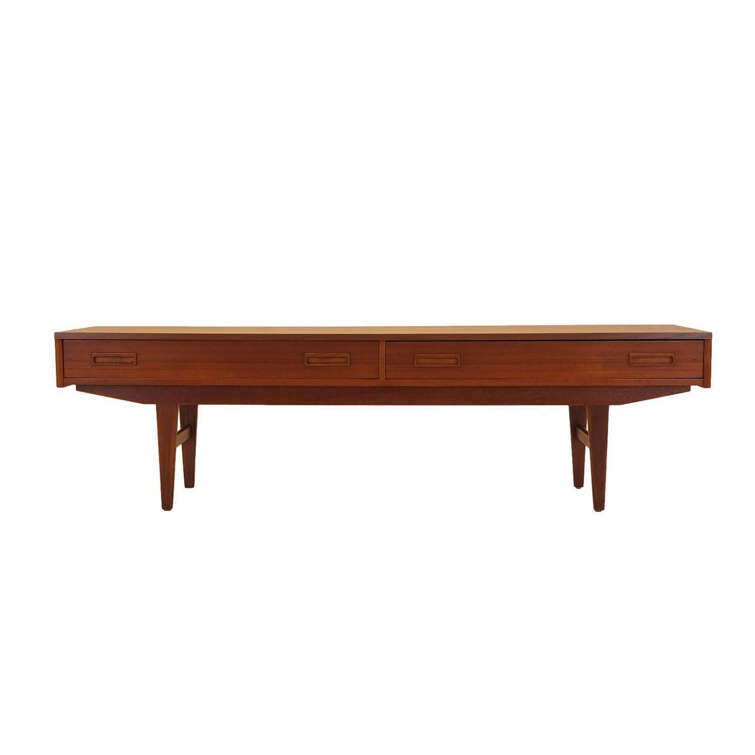 Teakhouten lowboard, Deens design, ca. jaren 1960, gemaakt in Denemarken