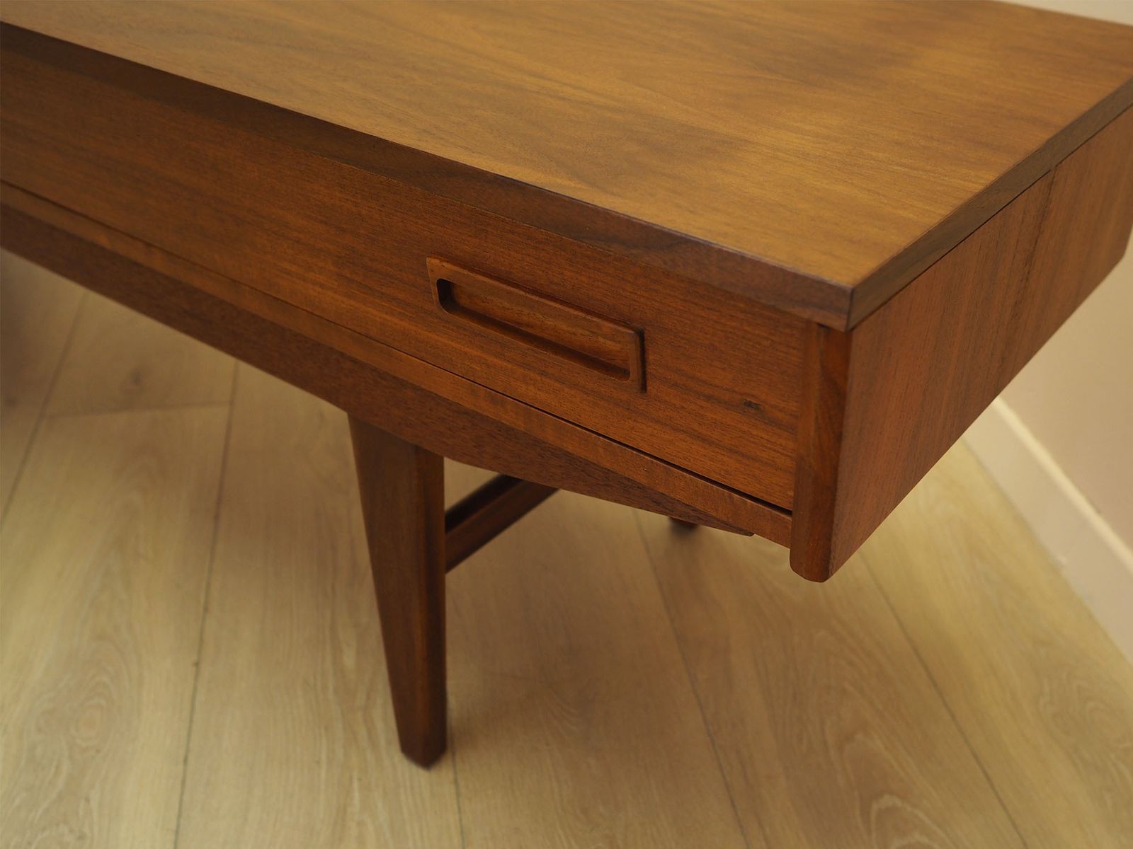 Teakhouten lowboard, Deens design, ca. jaren 1960, gemaakt in Denemarken photo vintage