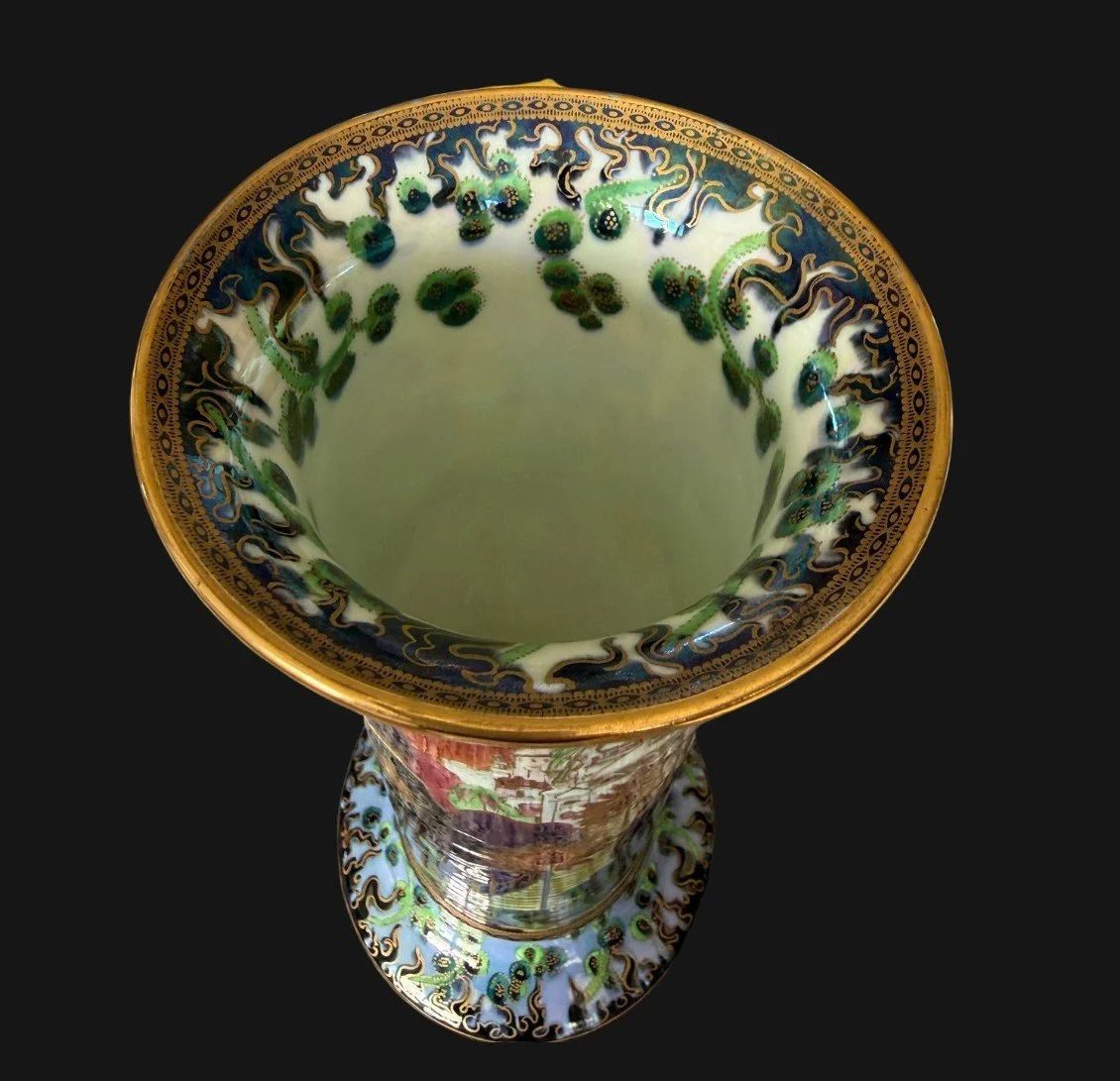 Wedgwood Fairyland Lustre Vase photo 6900.0