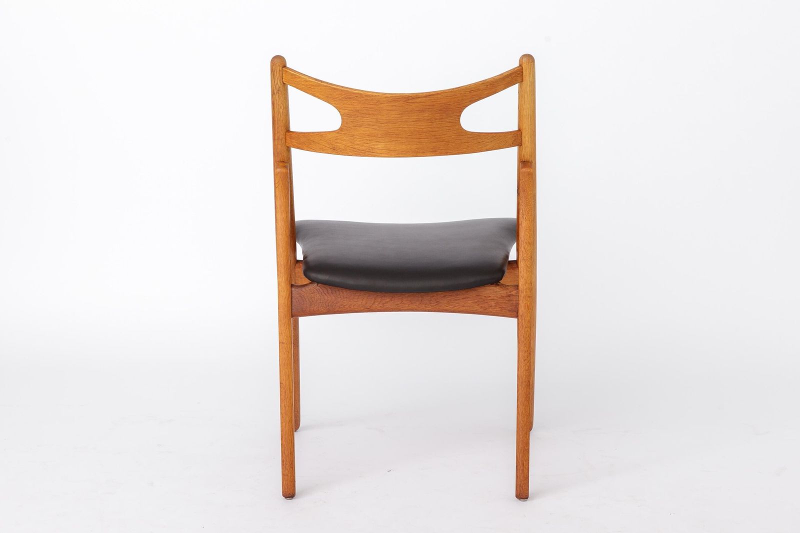 CH29 Sawbuck Chair van Hans J. Wegner voor Carl Hansen & Søn | Deens eiken | ca. jaren 1960 photo vinterior