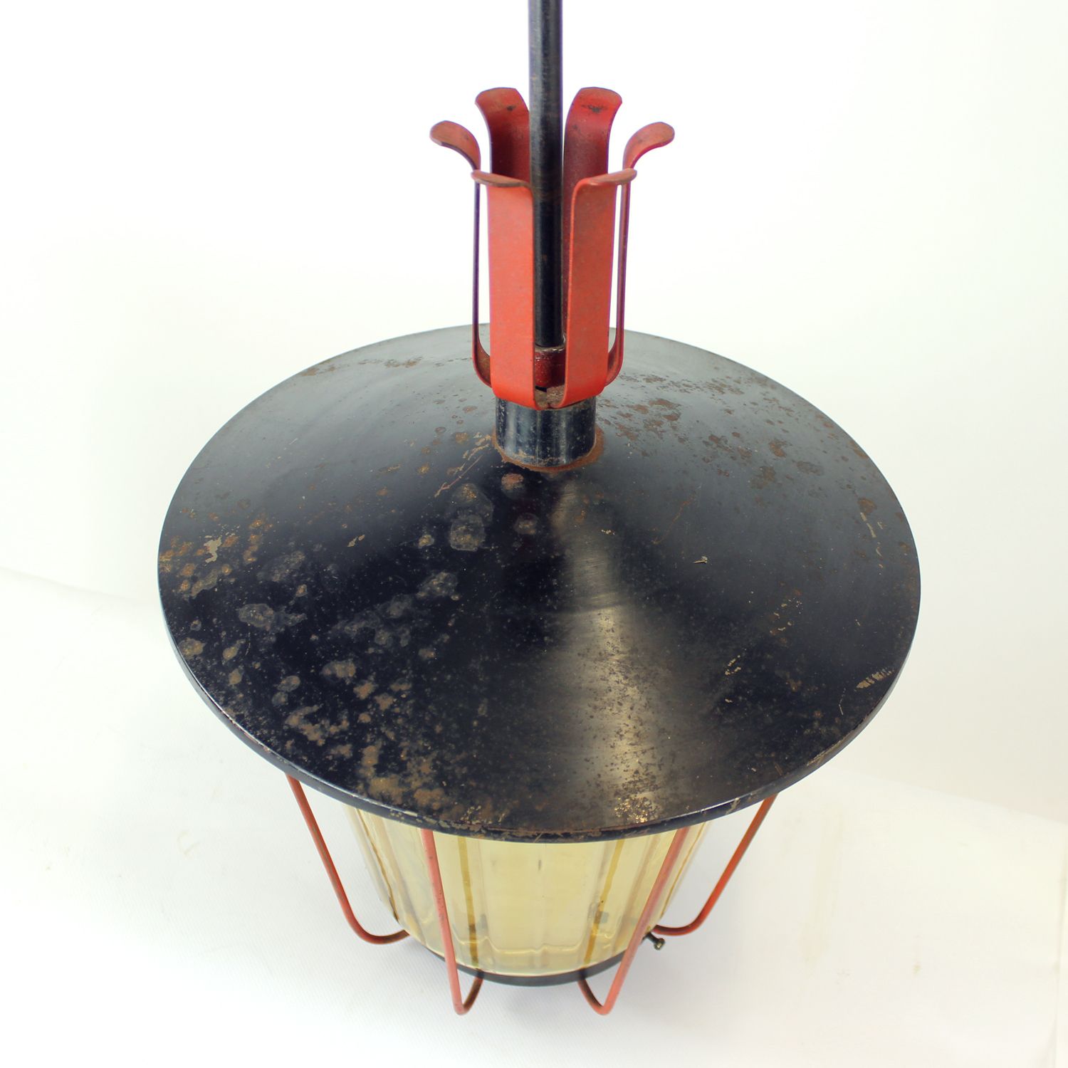 Vintage plafondlamp, spoorweg, Tsjecho-Slowakije jaren 1940 photo vinterior