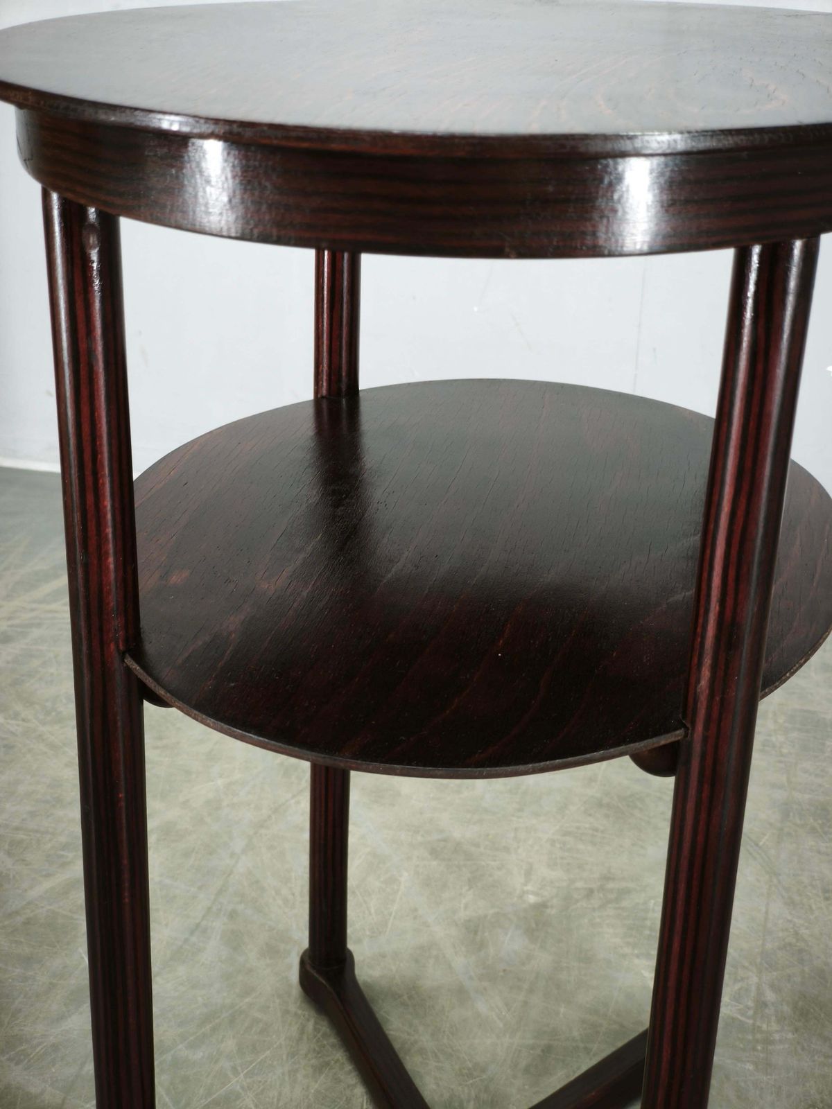 Josef Hoffmann Ovale Tafel voor Jacob & Josef Kohn, Wenen, ca. 1900 photo vintage