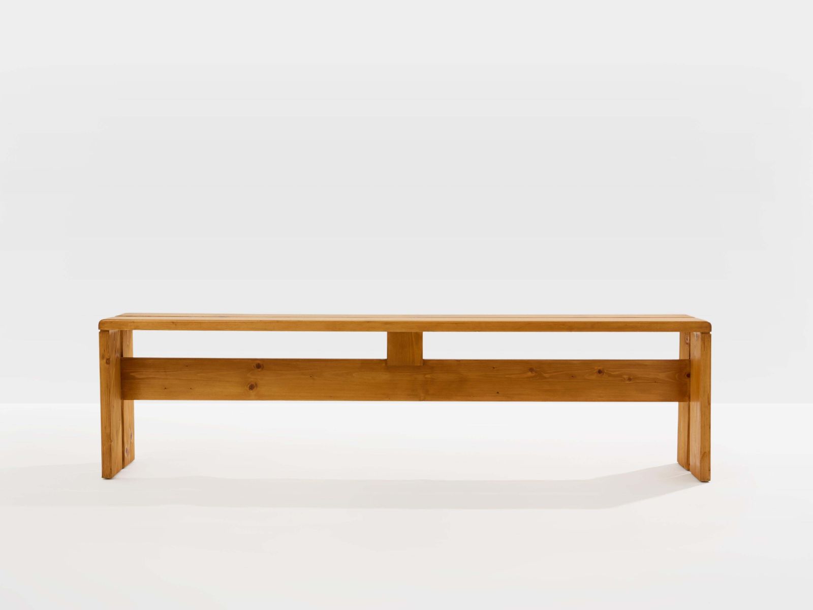 photo vinterior Charlotte Perriand Pine Benches Les Arcs 1970s