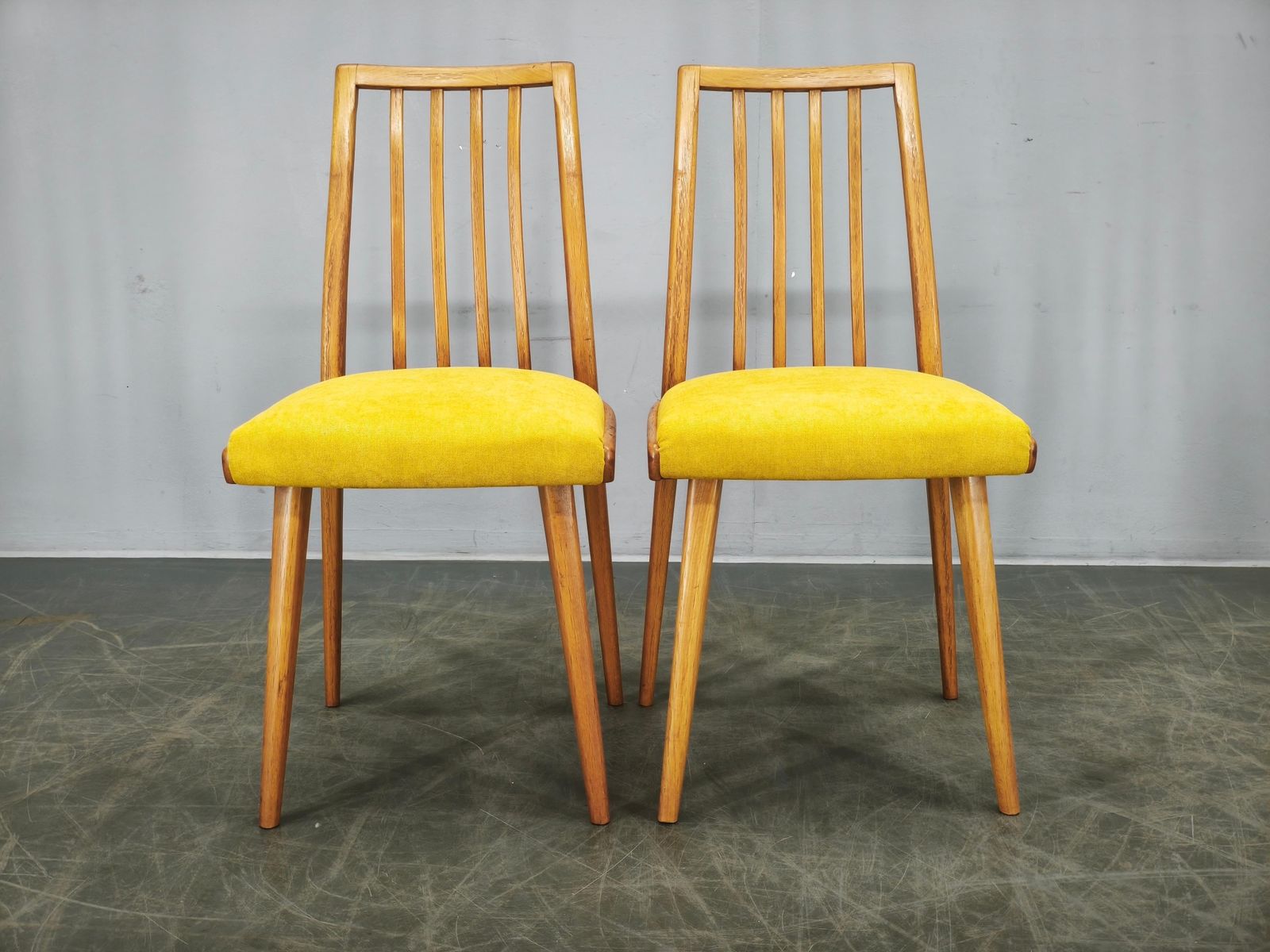 photo buy Set Of 4 Mid Century Ton Beech Dining Chairs, Czechoslovakia, 1970s