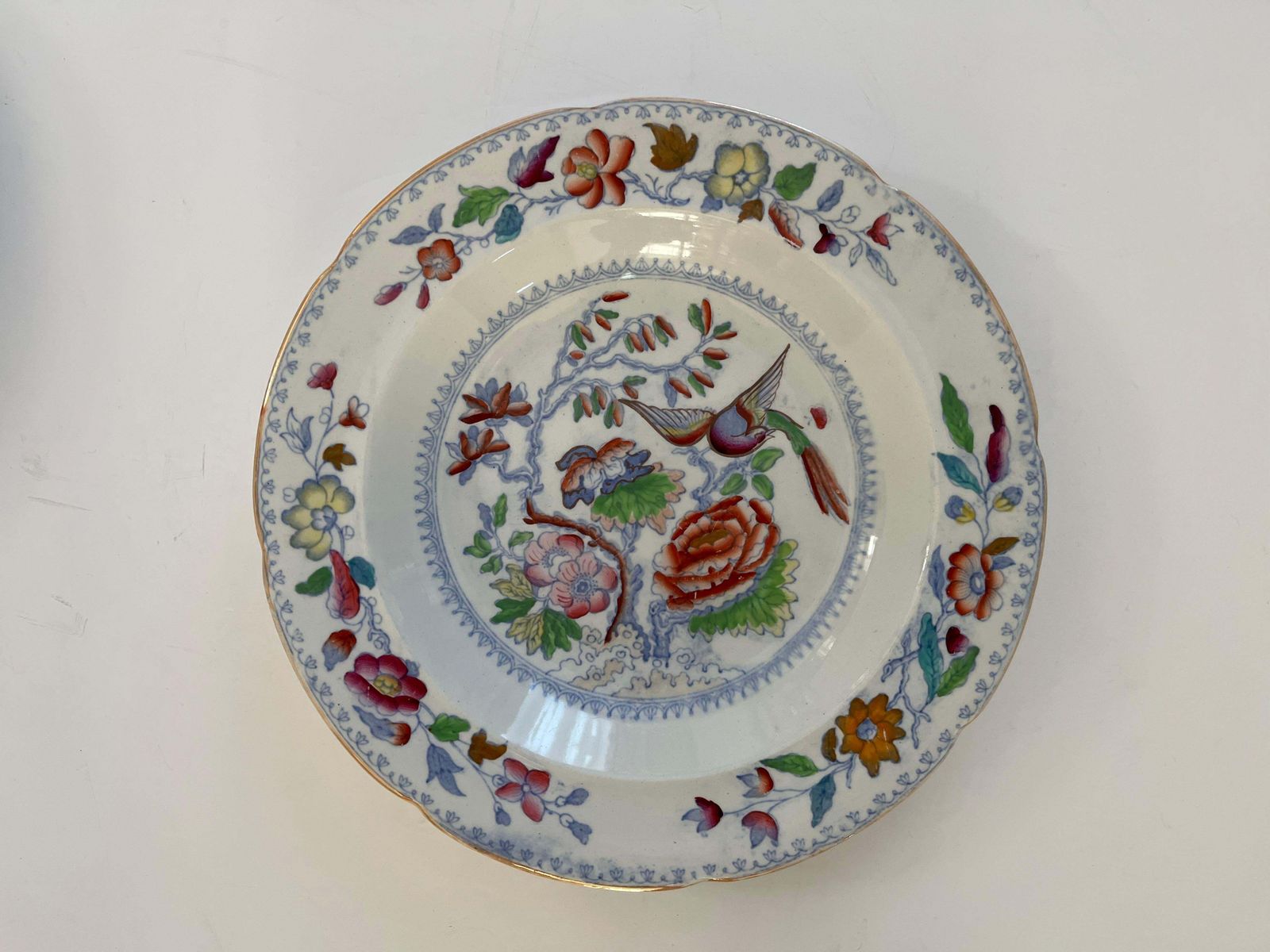Paar grote soepborden van Mason's Ironstone in het Flying Bird chinoiseriemotief, ca. 1880 photo for sale