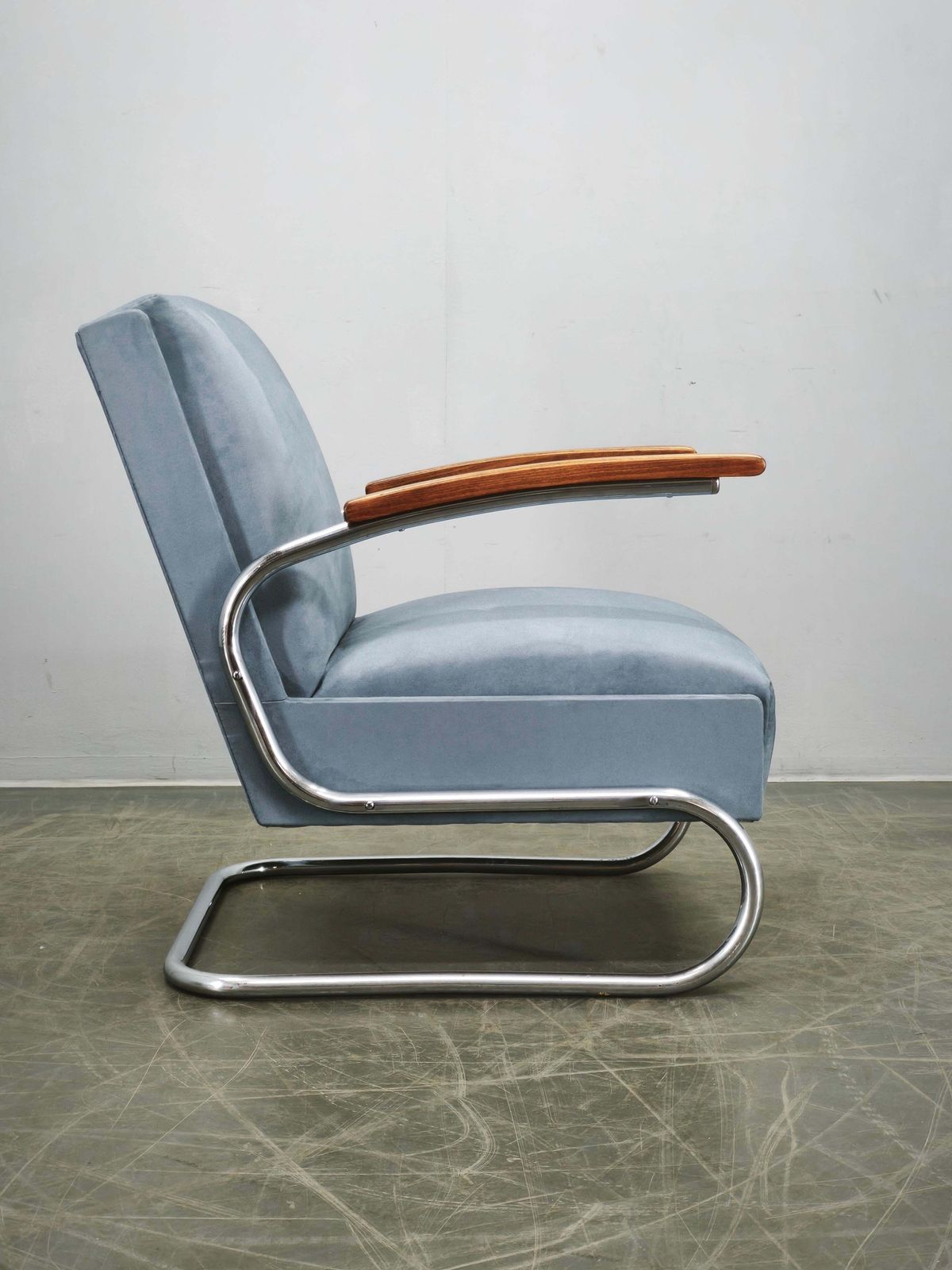 Fauteuil cantilever Bauhaus années 1930 de style Thonet S 411, attribué à Kovona photo vintage
