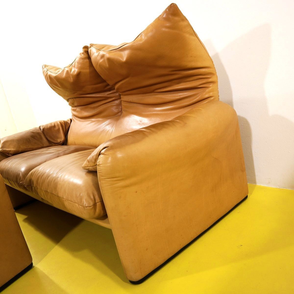 9500.0 Maralunga zitset door Vico Magistretti voor Cassina, jaren 1970, tan leer – twee banken en een fauteuil photo