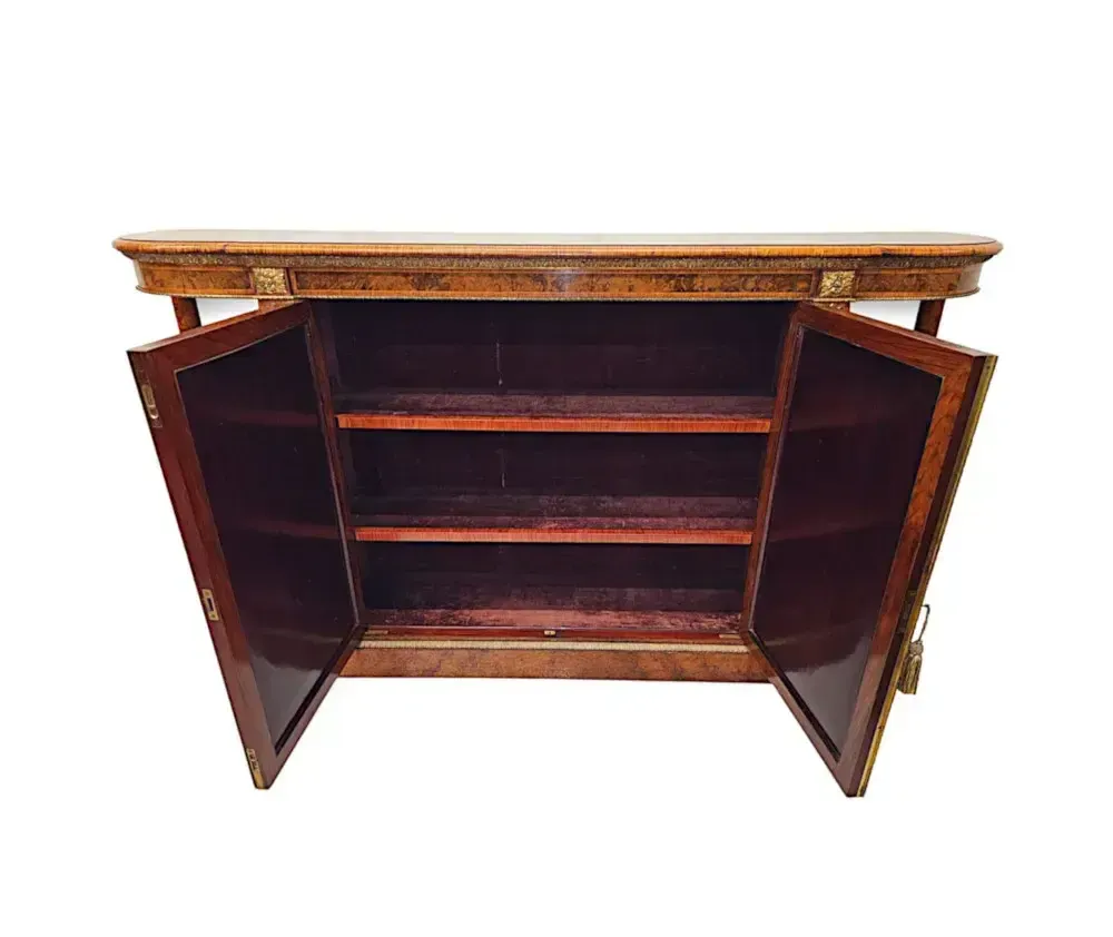 Zeer zeldzame grote 19e eeuwse ingelegd wortelnouten credenza, gestempeld 'Gillows' photo buy