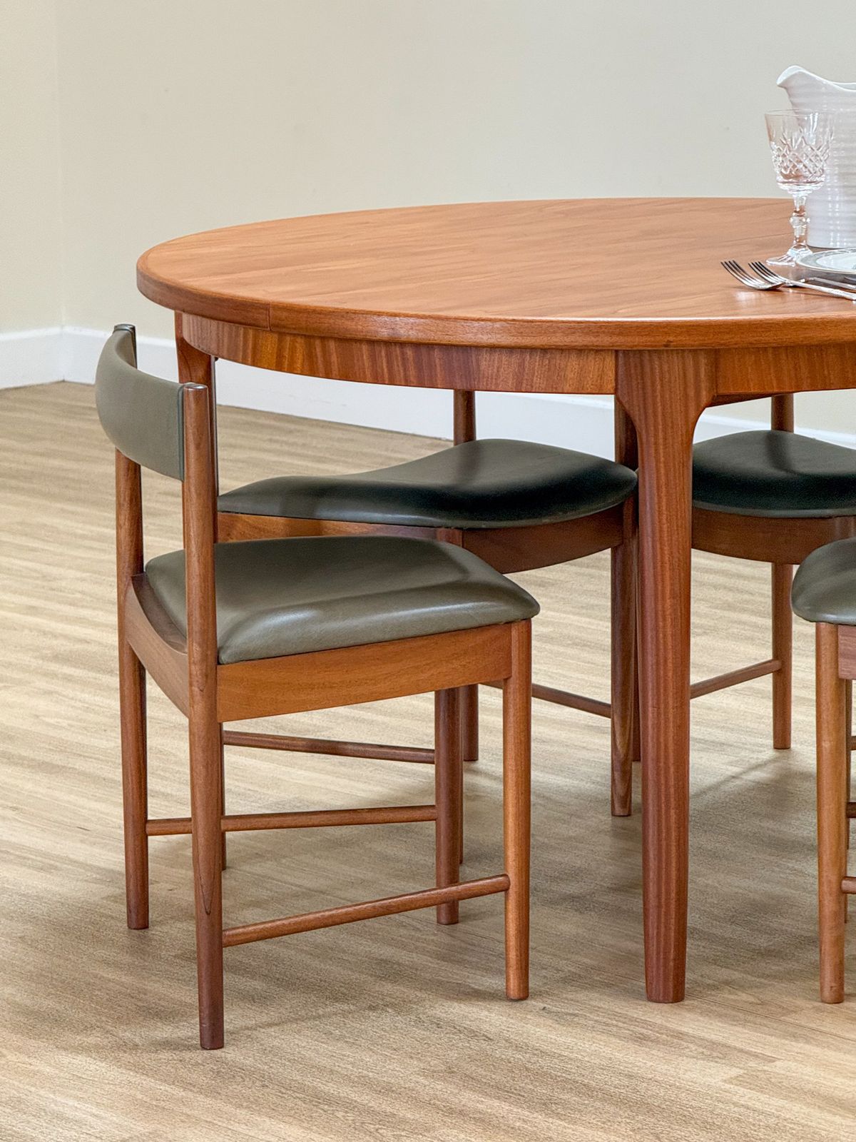 McIntosh Dunvegan Teak Dining Set – Round Extending Table & 4 Chairs (1960s Scotland) photo buy