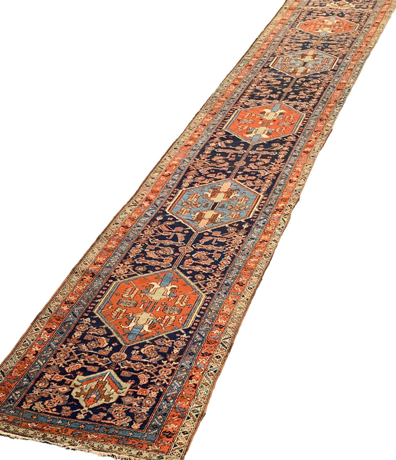 Tapis de couloir d'époque en laine, fait main, motifs tribaux traditionnels photo Textiles