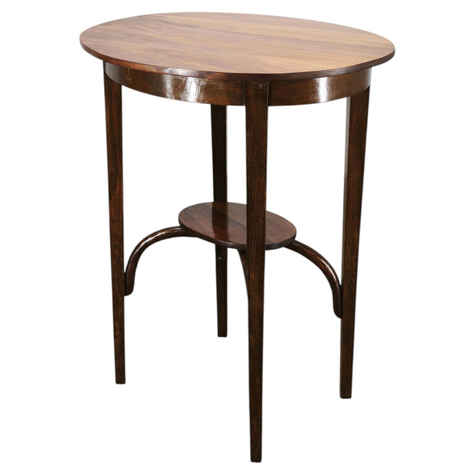 Thonet No. 207 Bentwood Ovale Tafel door Mazowia, Polen, jaren 1910