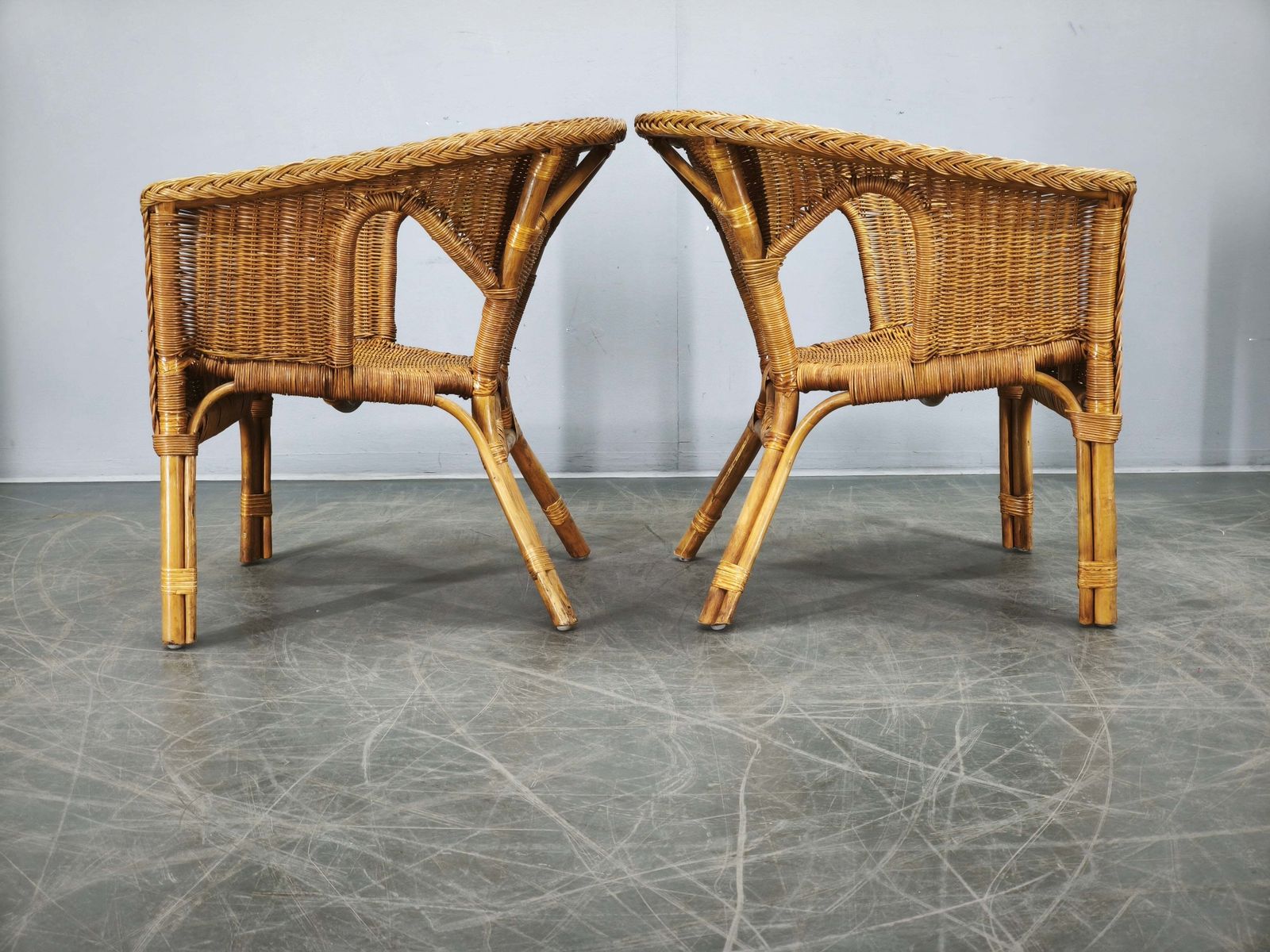 photo vintage 1950s Italian Rattan And Wicker Lounge Set, Four Armchairs And Table