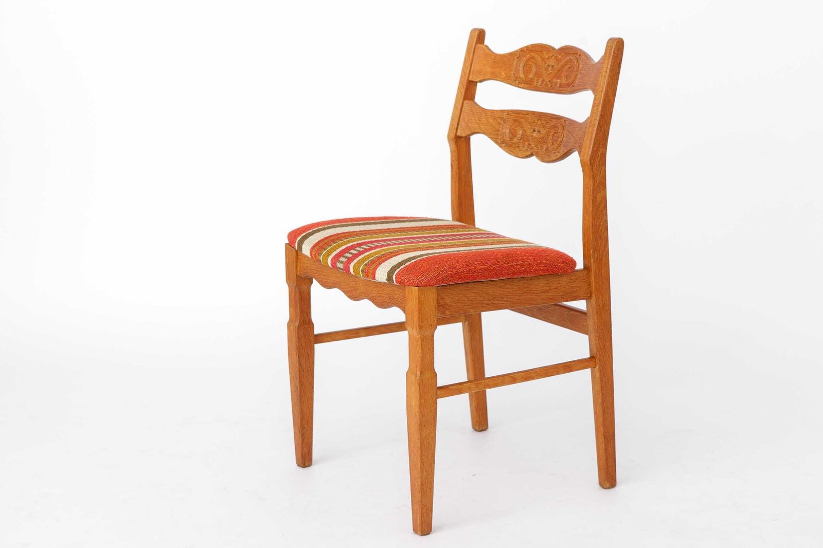 Set van 4 Henning Kjærnulf eiken eetkamerstoelen | Danish Modern | Eg Møbler | jaren 1970 photo 1252.0