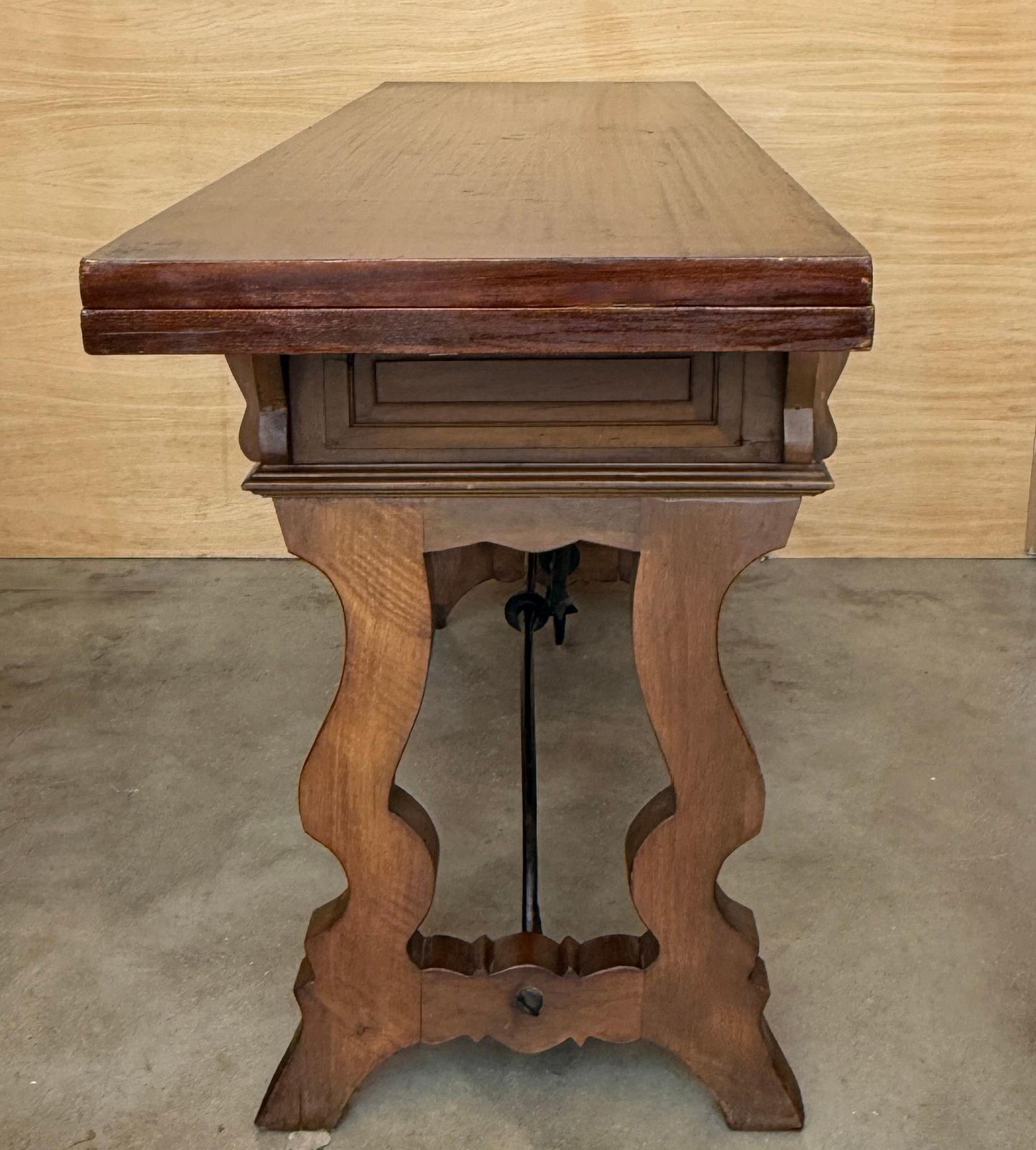 Console espagnole du XXe siècle à abattant, en fer forgé avec deux tiroirs photo 2911.0