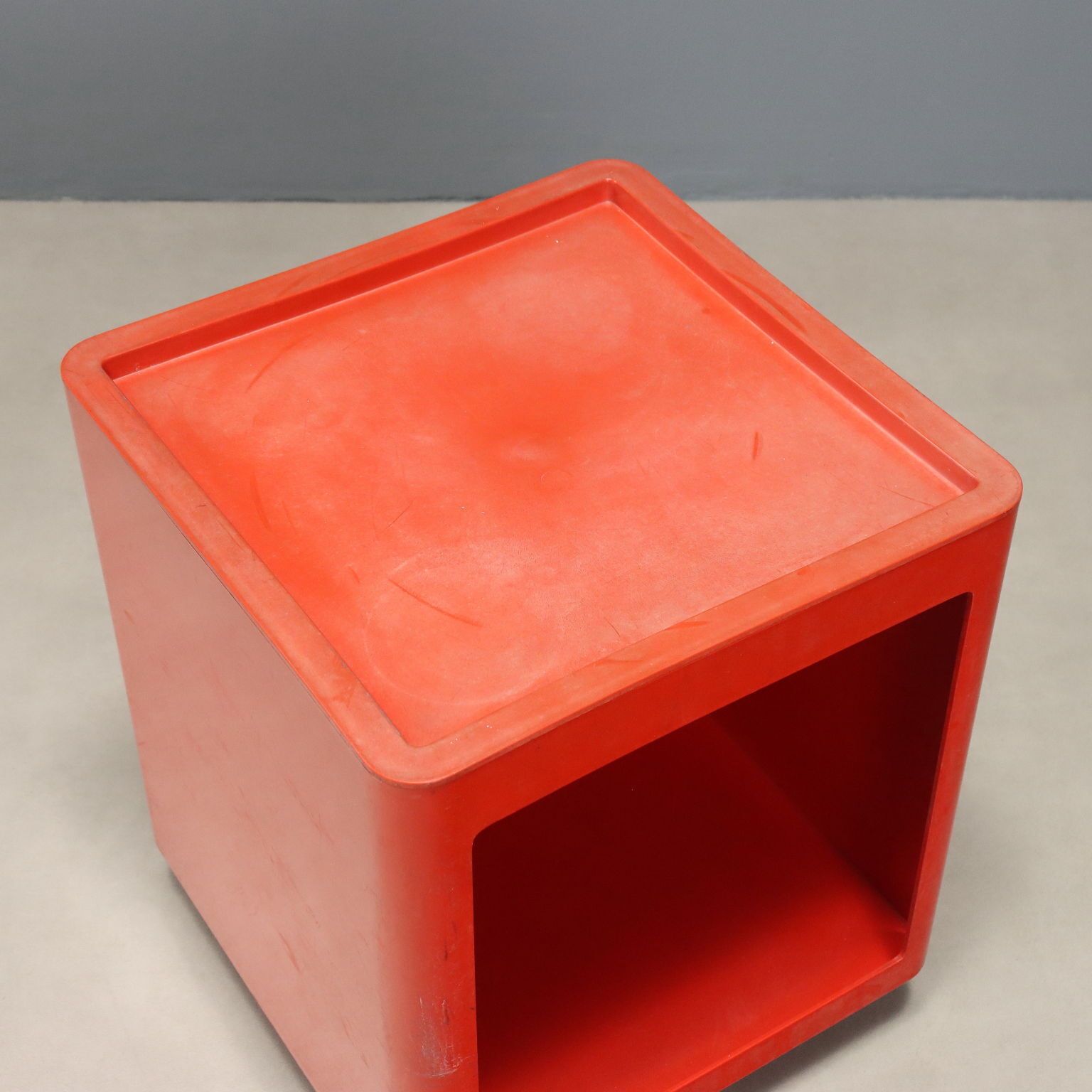Valenti & C. Valletto Quadro Rosso Cabinet Vintage Italy 1980s photo 100.0