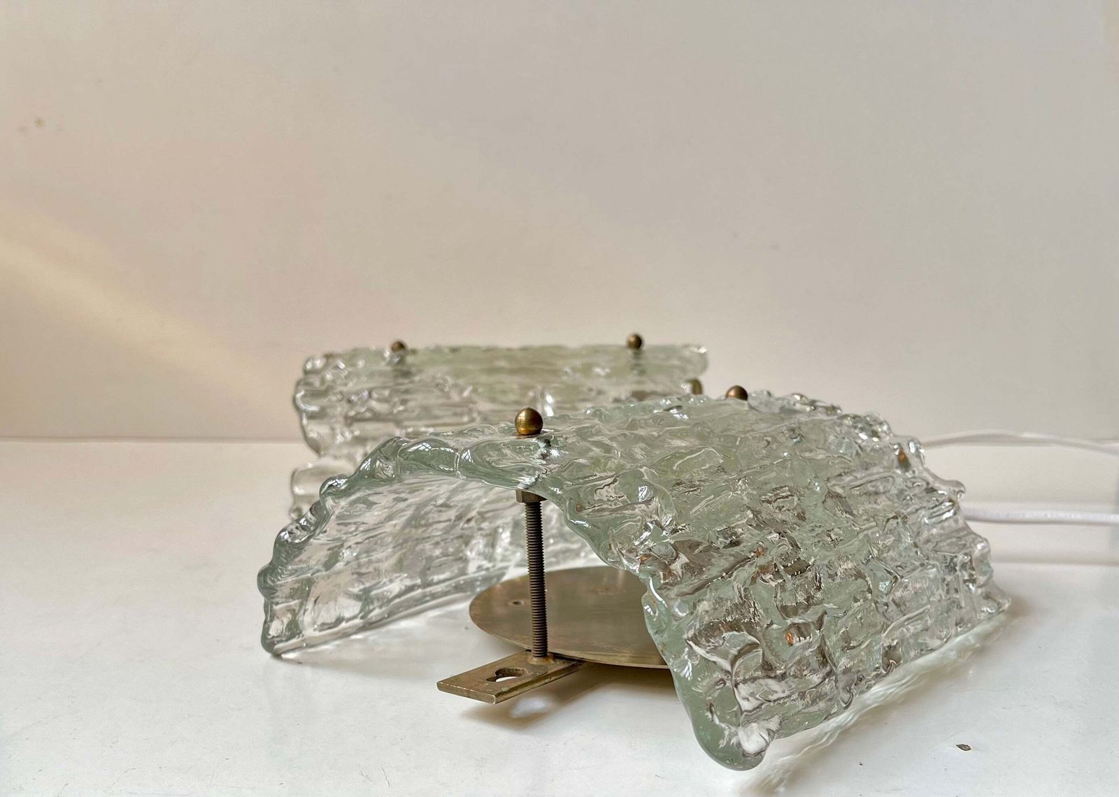 photo furniture Kristallen ijsglazen wandlampen van Carl Fagerlund voor Orrefors, ca. jaren 1960