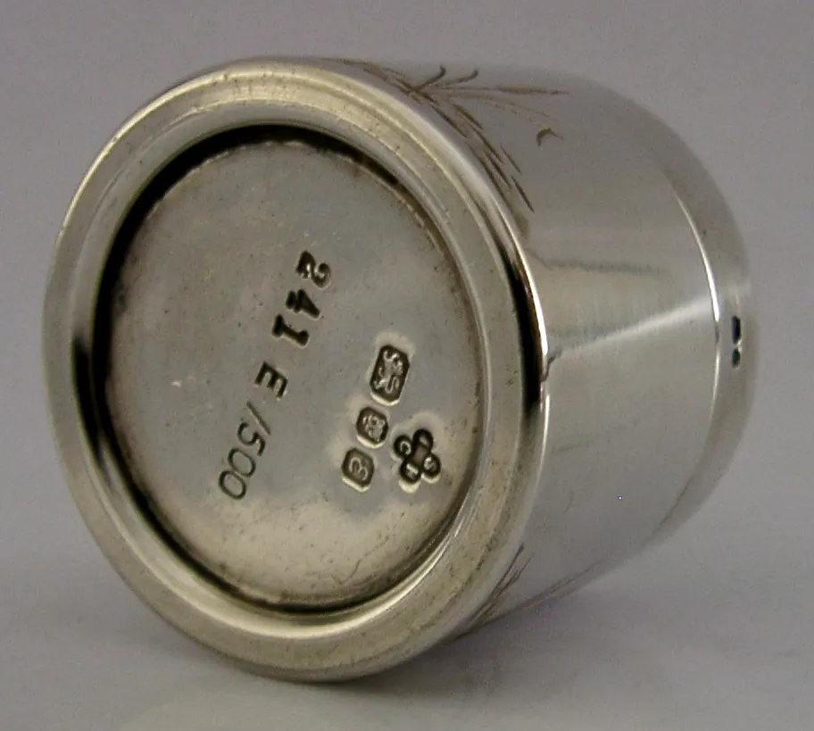 Boîte en argent massif sterling et émail, représentation de canard, Angleterre, 1979 photo 90.0
