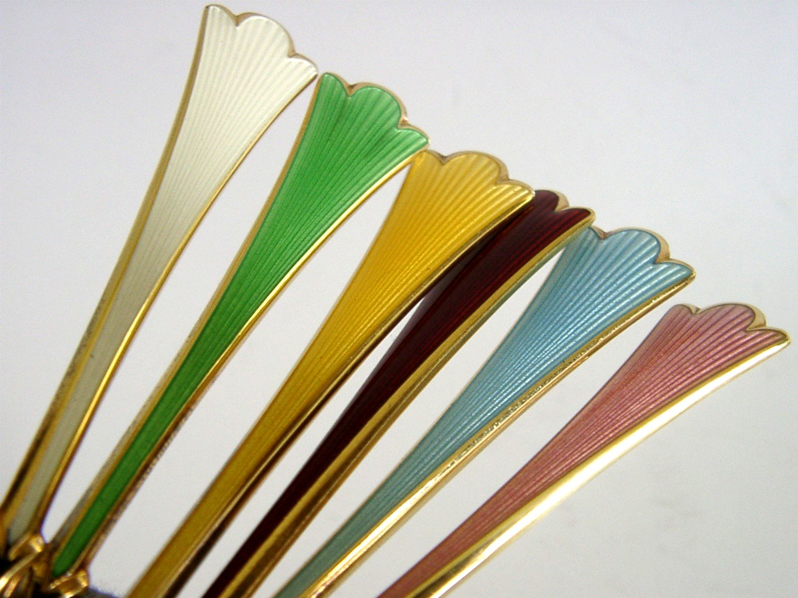 Six cuillères norvégiennes en argent massif sterling doré et émail, vers 1970 photo furniture