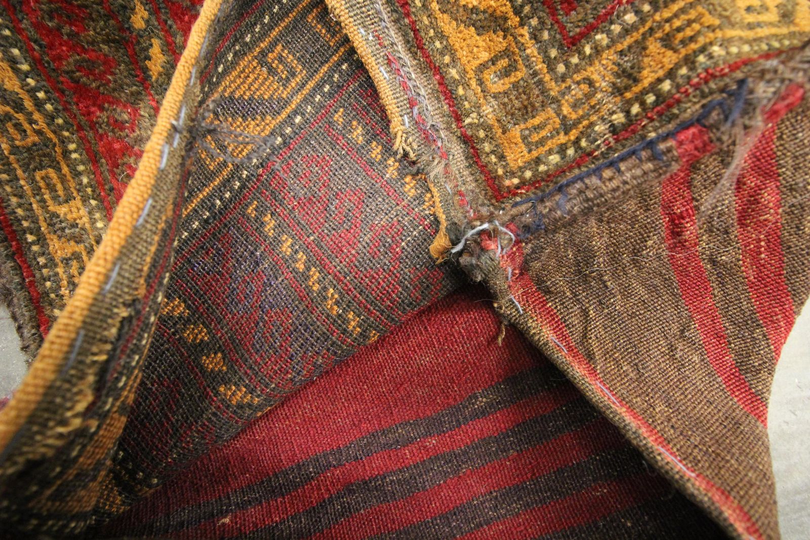 Tapis traditionnel en laine rouge, tapis d'époque Chuval tissé à la main, oriental photo 1690.0