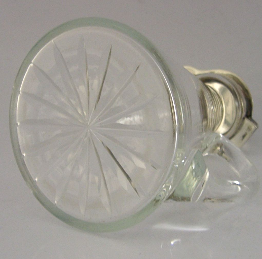 Engelse sterling zilveren whisky noggin mini-karaf 1918 Barware photo 175.0