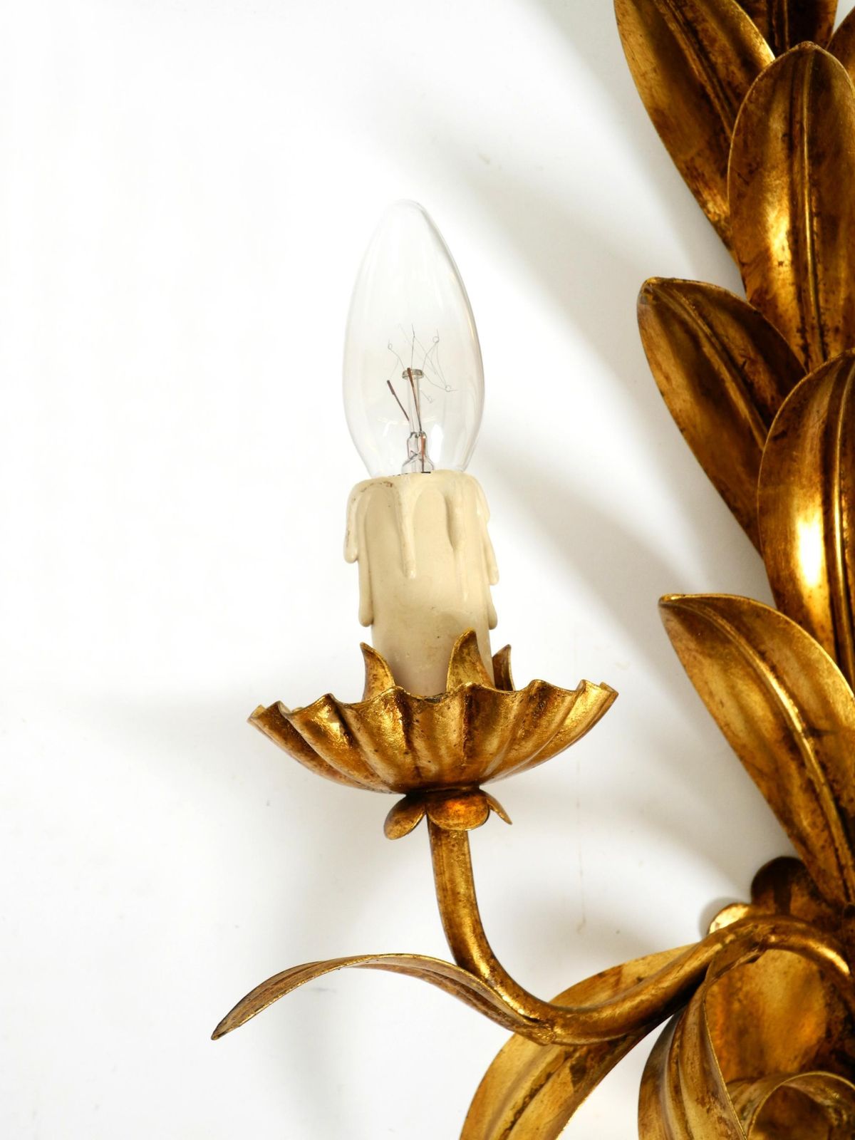 Large Italian Florentine Gilt Metal Wall Lamp With 2 Sockets, 1960s photo vinterior