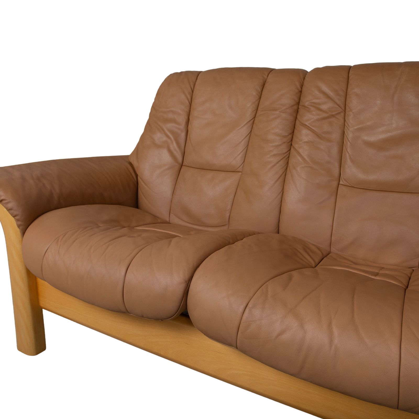 Stressless Windsor driezitsbank, leer en hout, bruin cognac, manuele relaxfunctie photo vinterior